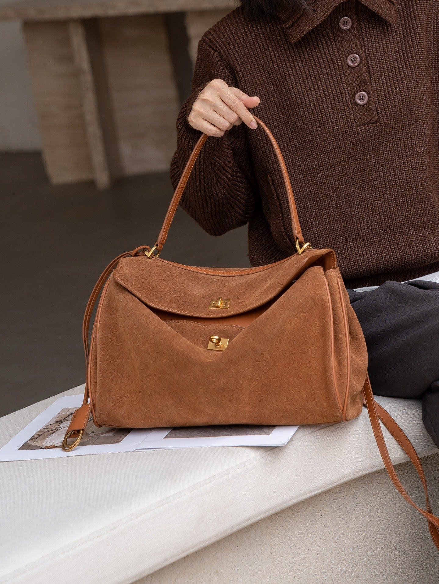 Premium Genuine Leather Shoulder Bag for Women - Fashionable Crossbody Purse with Adjustable Strap - Perfect for Work, Travel & Everyday Use
