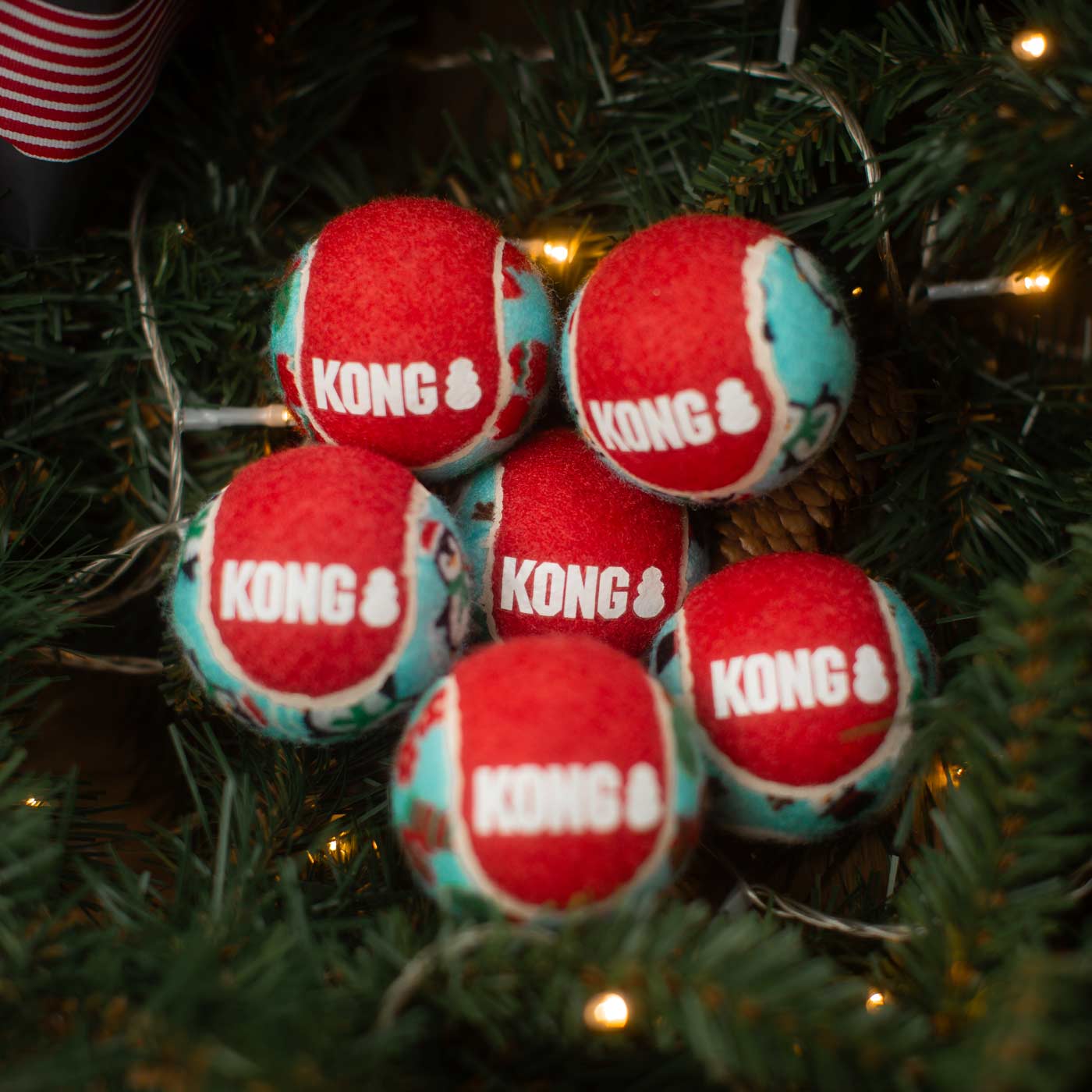KONG Holiday SqueakAir Balls 6 Pack - Durable Dog Chew Toys for Small & Medium Dogs - Perfect for Christmas, Thanksgiving & Holiday Playtime