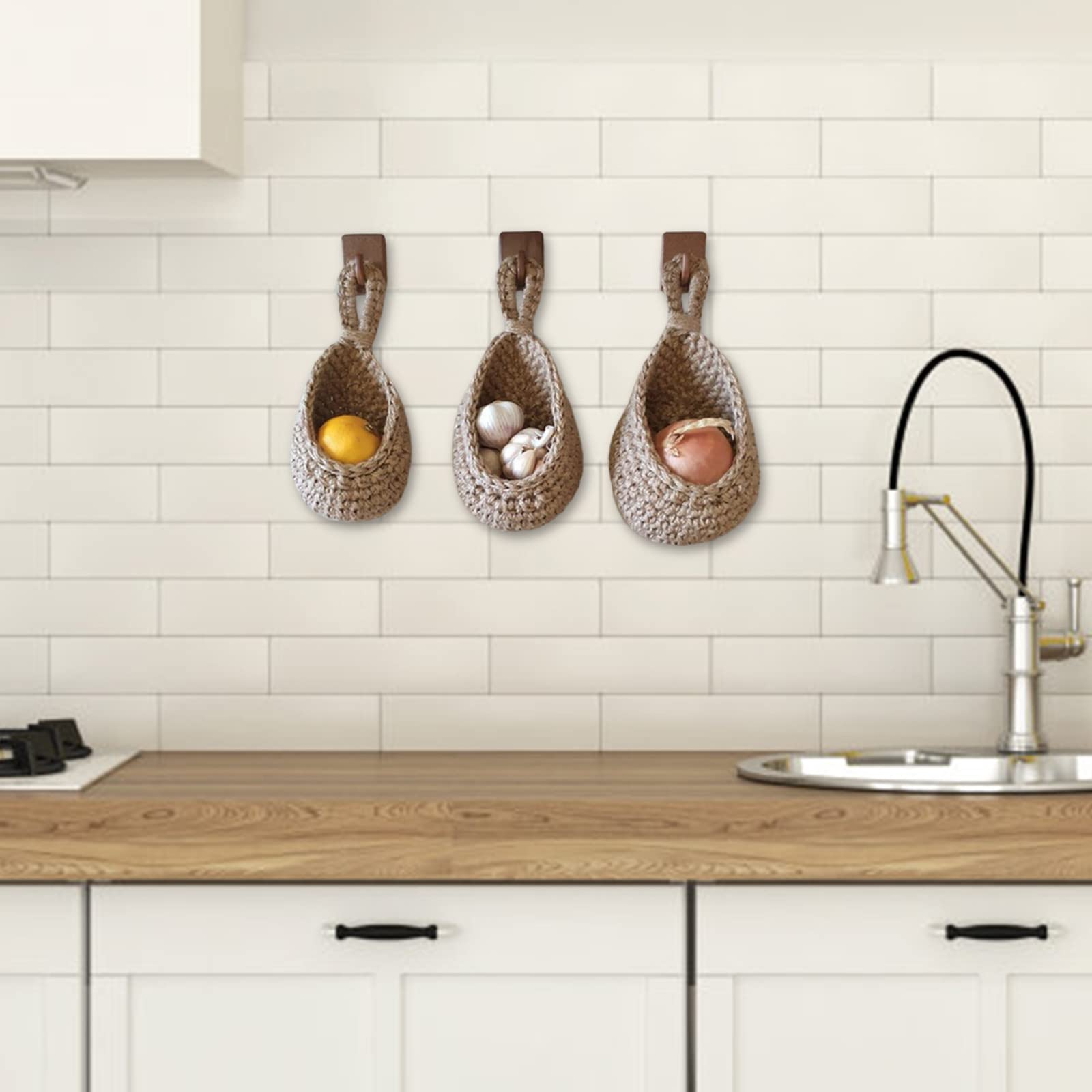 Bohemian Handwoven Jute Hanging Wall Basket - Eco-Friendly Teardrop Fruit & Vegetable Storage Organizer (18×31 CM) - Perfect for Kitchen, Pantry, and Farmhouse Decor