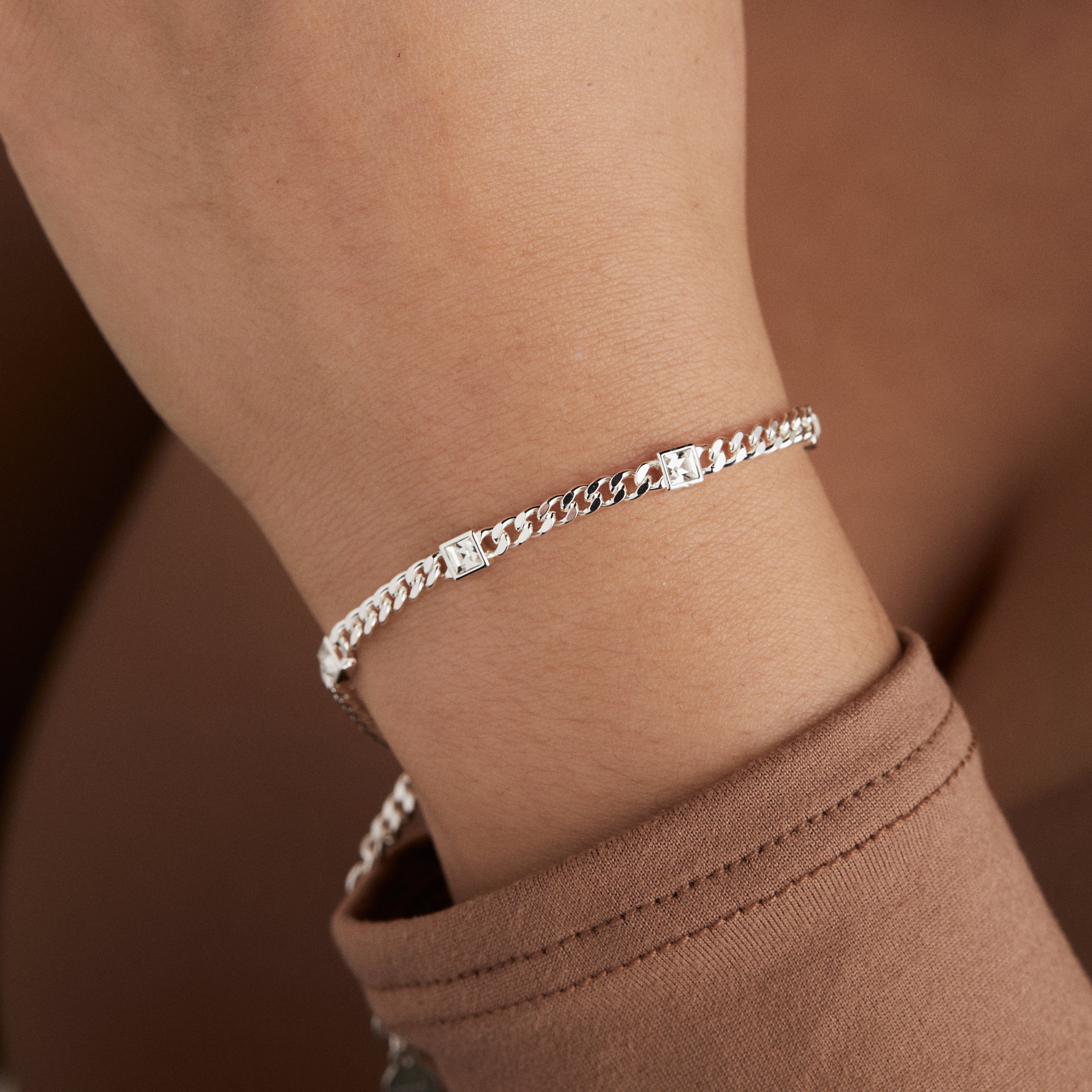 April Birthstone Clear Crystal Curb Chain Bracelet for Women - Dainty Sterling Silver Jewelry Gift for Birthday, Anniversary & Special Occasions