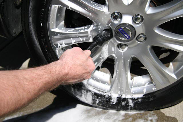 Wheel Woolies 1 Inch Round Boar's Hair Detailing Brush - Perfect for Car Detailing, Motorcycle Cleaning & RV Maintenance