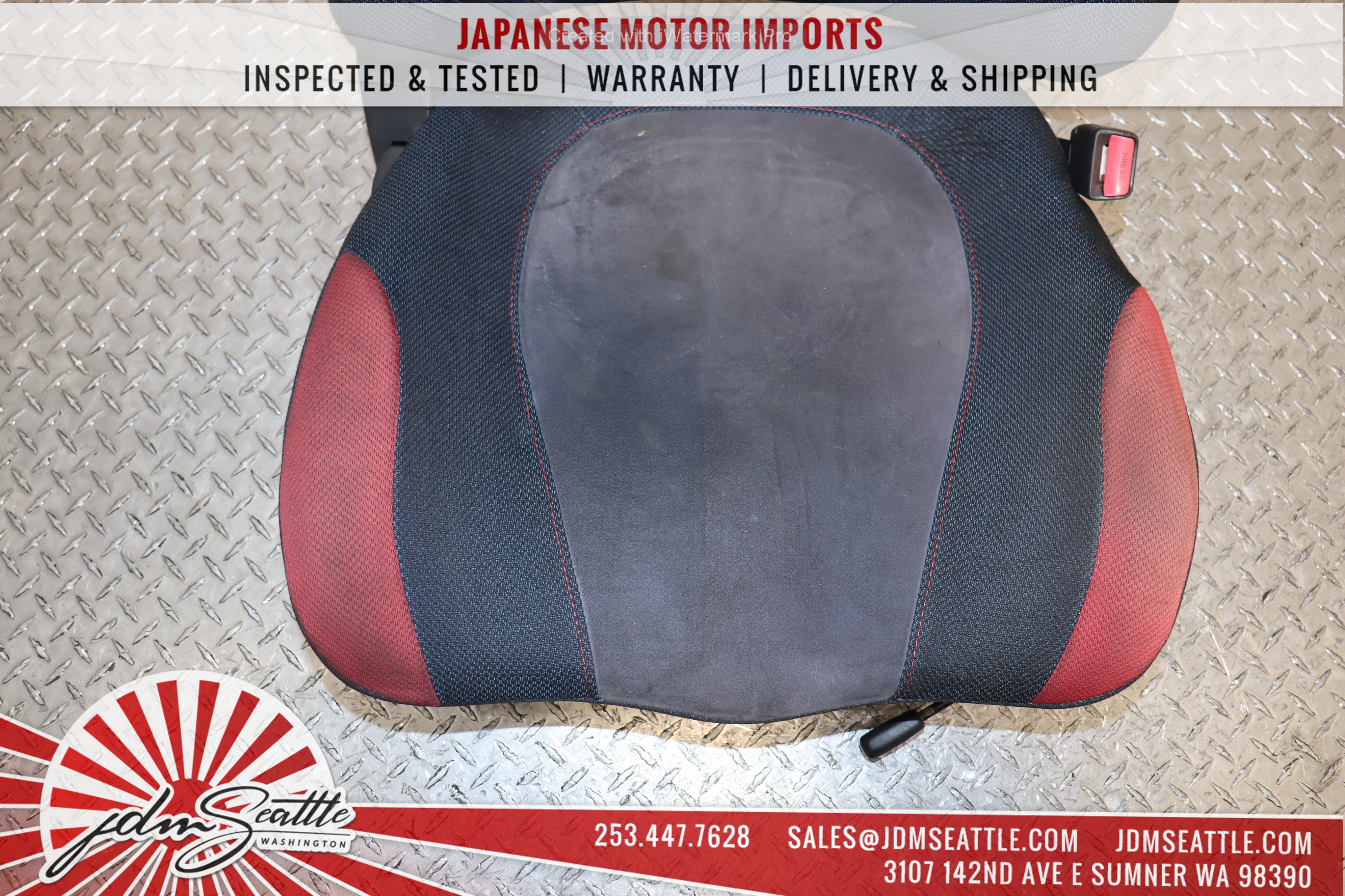 JDM 99-02 Subaru Impreza WRX GC8 STI Front Left & Right Seats - Perfect for Racing & Car Restoration Projects