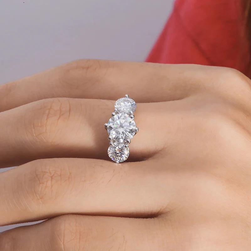 Exquisite Diamond Cut Engagement Ring for Women - 14K White Gold Wedding Band with Sparkling Stones | Perfect for Proposals, Anniversaries & Special Occasions
