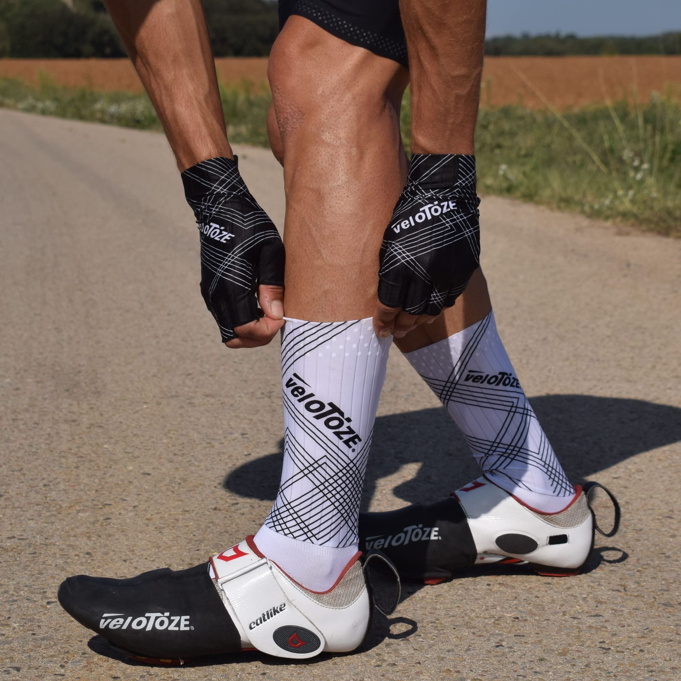 VeloToze Aero Cycling Socks - High-Performance Bike Racing Socks with UCI Approved Aero Fabric for Maximum Speed in Road Races & Time Trials - Perfect for Competitive Cyclists & Triathletes