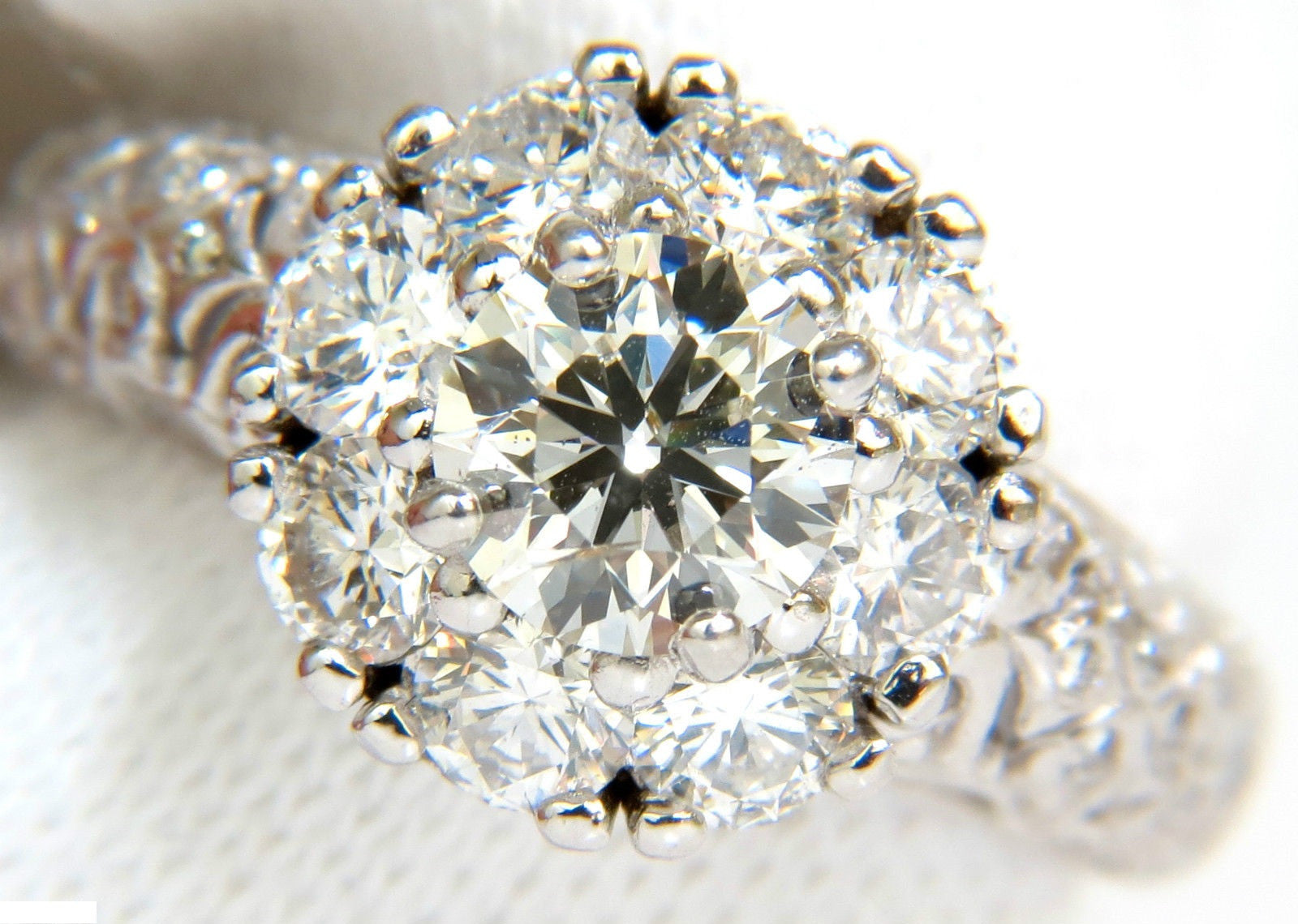 2.06CT 3D Gilt Cluster Diamond Ring in 14KT Gold - VS Clarity A+ Design for Women, Perfect for Engagement, Wedding & Anniversary Gifts