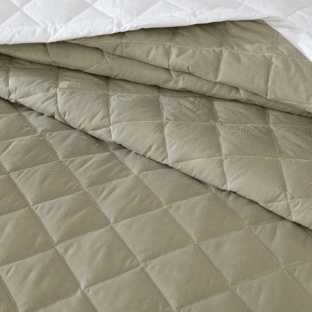 Essex Olive Queen Size Bedspread - Soft & Luxurious Bed Cover for Comfortable Sleep | Perfect for Master Bedroom, Guest Room & Hotel Decor