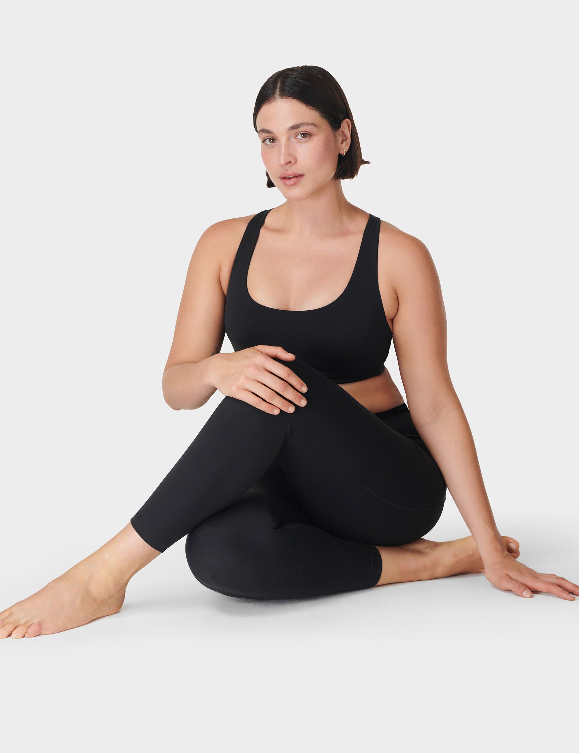 Super Soft High Waist 7/8 Yoga Leggings for Women - Breathable Workout Pants - Black - Perfect for Yoga, Pilates, Gym & Lounge Wear