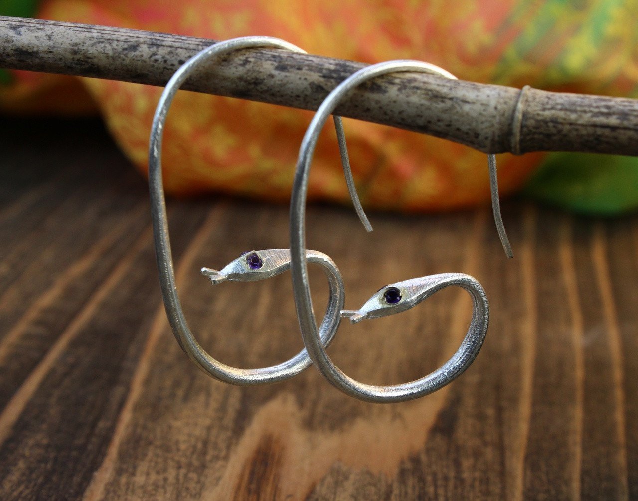 Stylish Hanging Serpent Earrings for Women - Trendy Snake Jewelry for Parties & Night Out | Perfect Gift for Halloween & Gothic Fashion Lovers