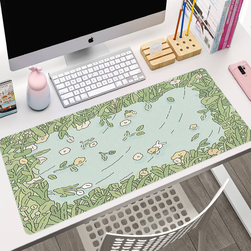 Cute Aesthetic Large Mouse Pad for Gaming & Office - Kawaii Plant Design for PC & Laptop Workspace Decor