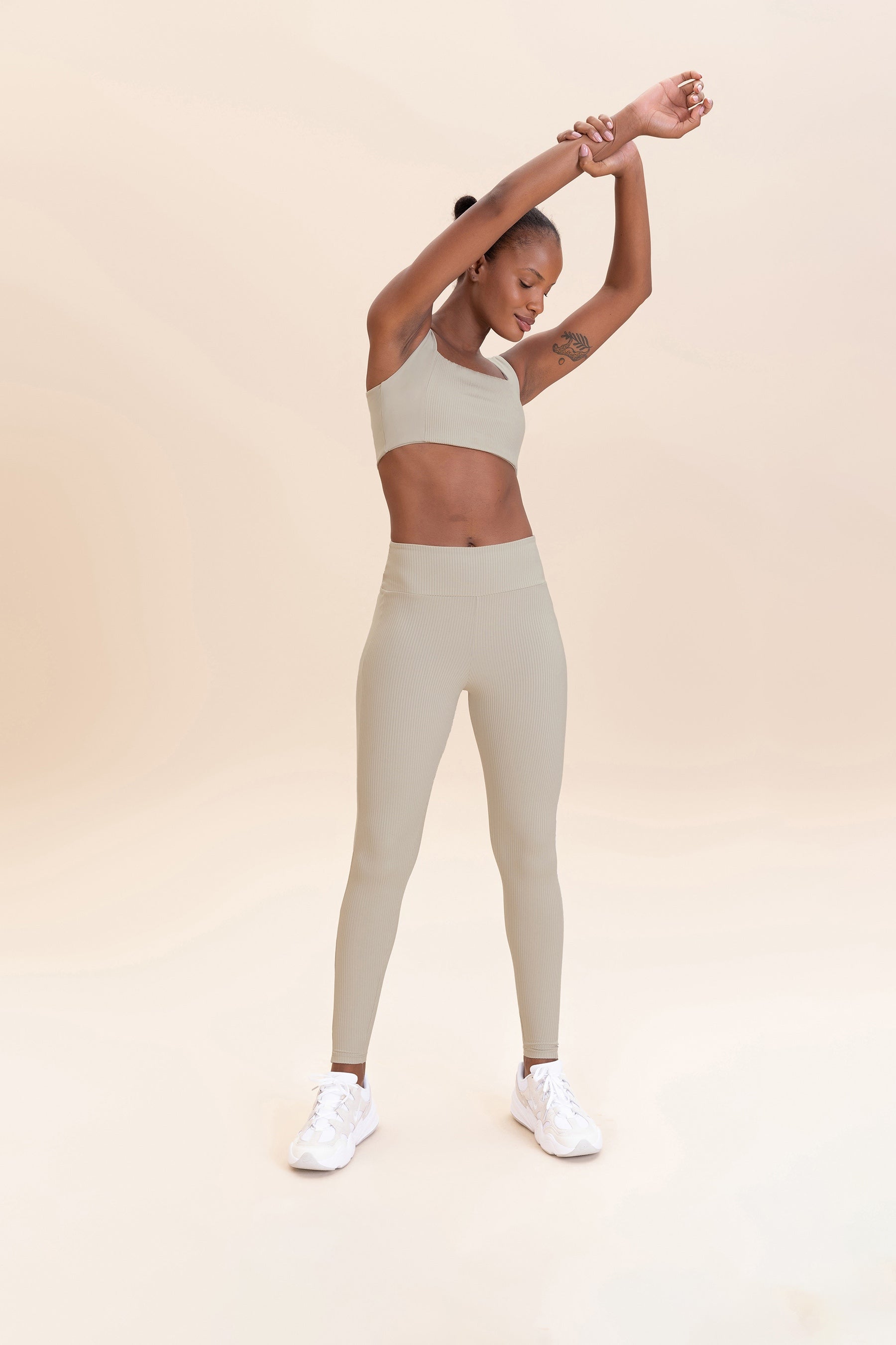 High Waist Rib Gloss Leggings for Women - Seamless Yoga Pants with Butt Lifting Design - Perfect for Workout, Running & Lounge Wear