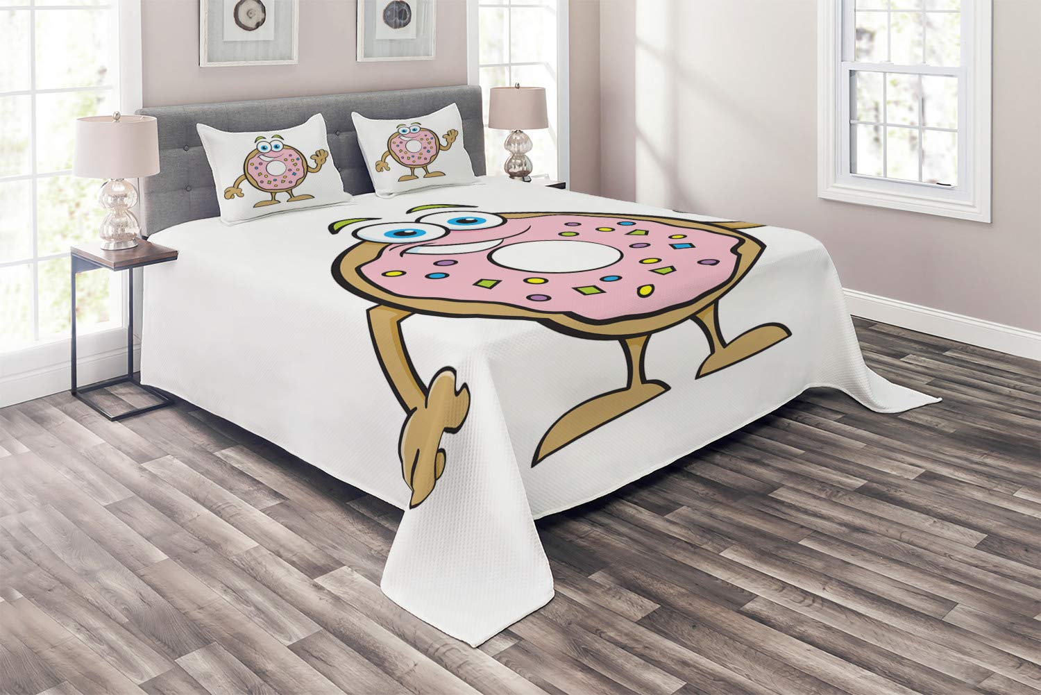 Ambesonne Smile Donut Quilt Set - King Size 3-Piece Bedspread with 2 Pillow Shams, Cartoon Waving Donut Print & Colorful Sprinkles, Rose Multicolor Decorative Coverlet - Perfect for Kids' Rooms, Dorm Decor & Whimsical Bedroom Themes