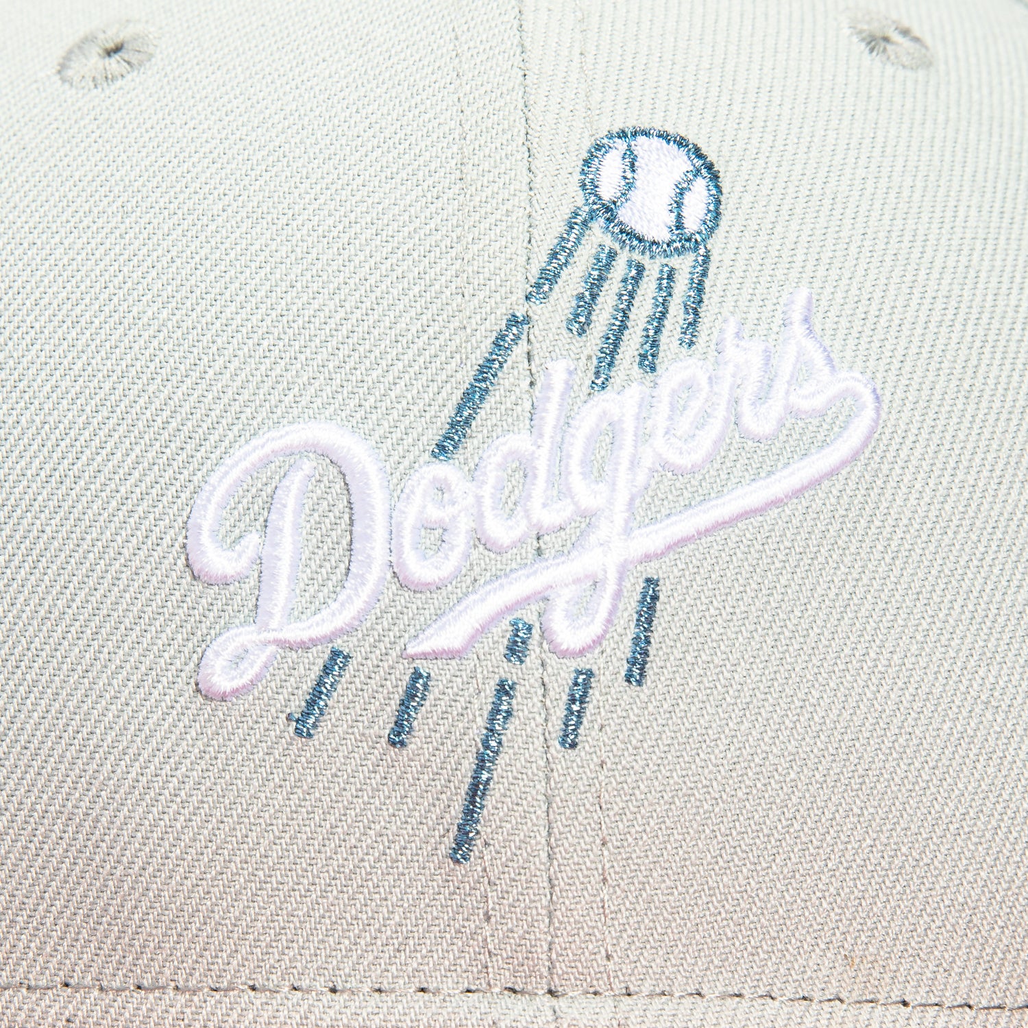 New Era 59Fifty Los Angeles Dodgers 60th Anniversary Patch Logo Baseball Cap - Grey & Red - Adjustable Snapback Hat for Men & Women - Perfect for Baseball Games, Sports Events & Streetwear Fashion
