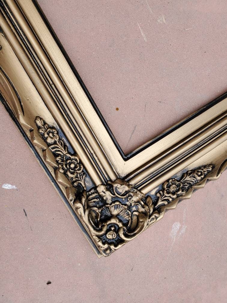 20x24 Ornate Vintage Gold Picture Frame - Antique Style Elegant Wall Decor for Photos, Art & Mirrors | Perfect for Living Room, Bedroom & Office Display