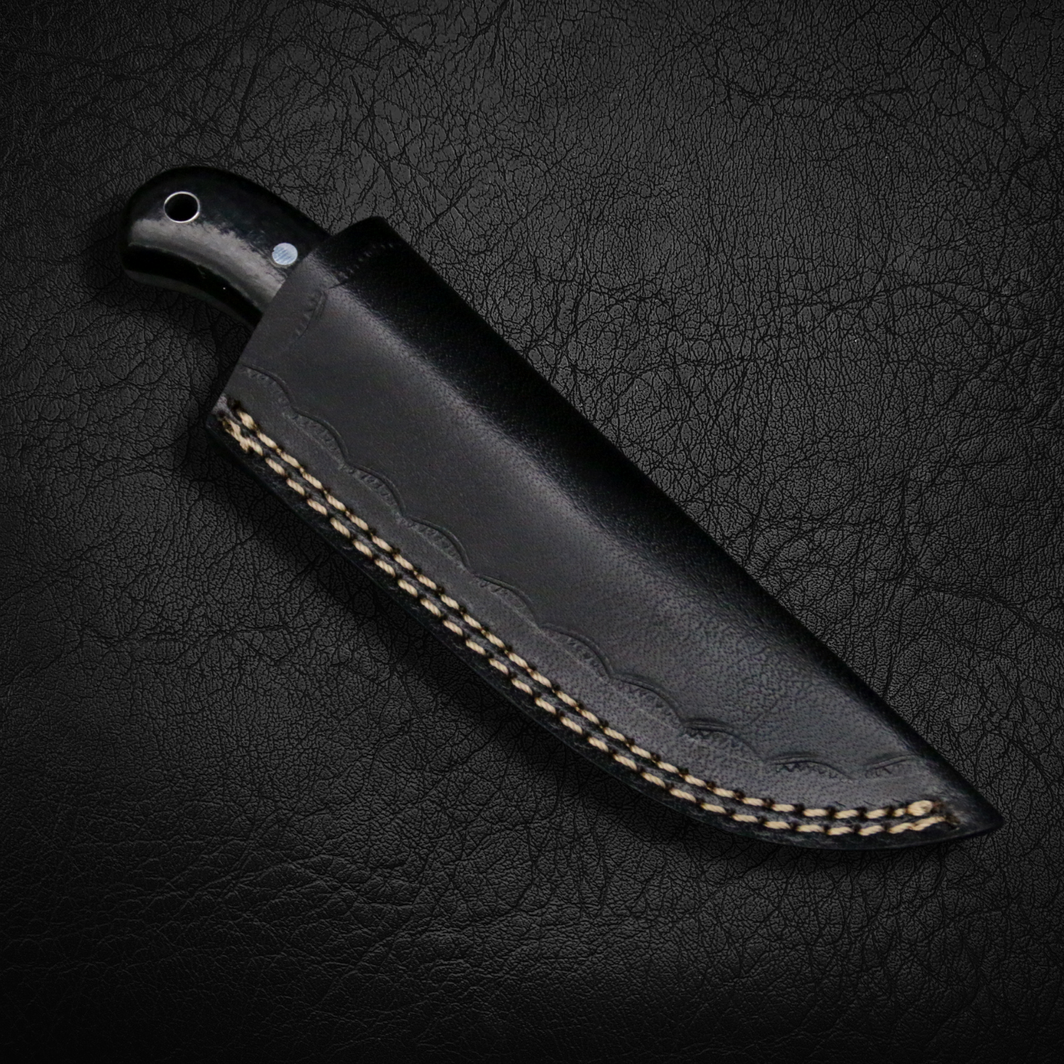 Premium Shackleton Damascus Steel Skinner Knife - High-Quality Hunting, Outdoor & Survival Tool for Camping, Bushcraft & Skinning Game