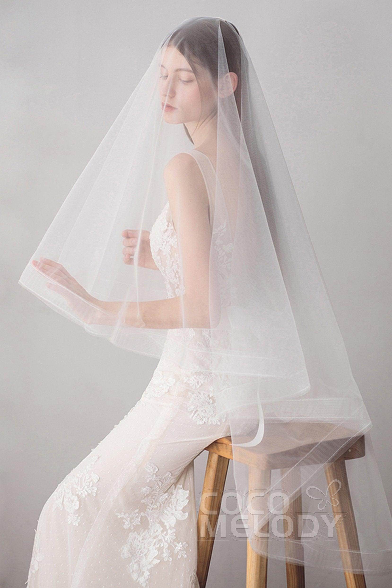Elegant Two-Tier Tulle Hip Veil - AV18025 | Perfect for Weddings, Bridal Showers & Formal Events