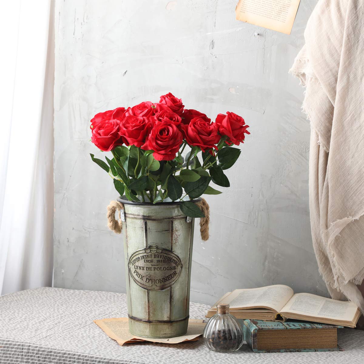 Lifelike Artificial Silk Rose Bouquet - 10pcs Red Fake Roses for Wedding Centerpieces, Home Decor, Party & Event Decoration - Perfect Gift for Anniversary, Valentine's Day & Romantic Occasions