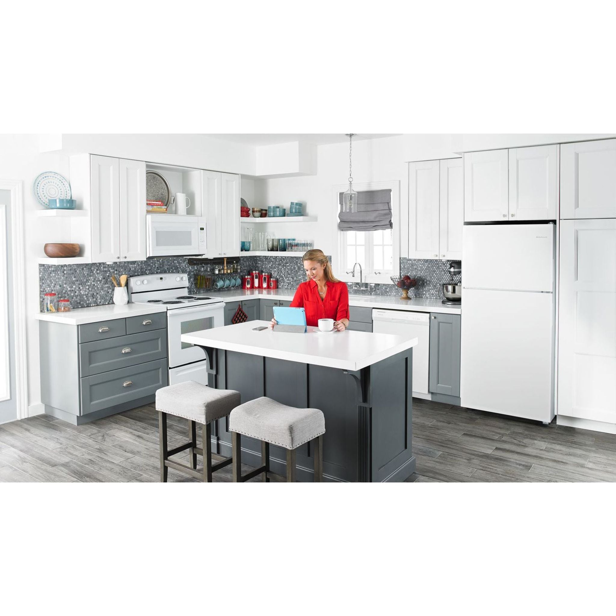 Amana 18.3 Cu. Ft. Top Freezer Refrigerator (ART318FFDW) - Energy Star Certified, White - Perfect for Kitchens, Apartments & Small Spaces