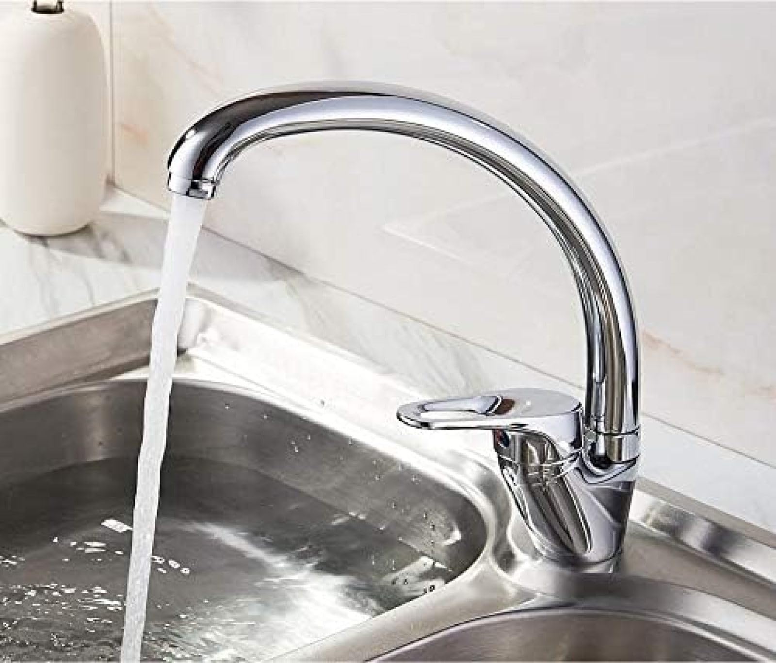 360° Rotating Kitchen Faucet with Single Handle - Hot & Cold Water Mixer Tap in Brass Chrome Finish for Sink - Perfect for Modern Kitchens, Dishwashing & Food Prep