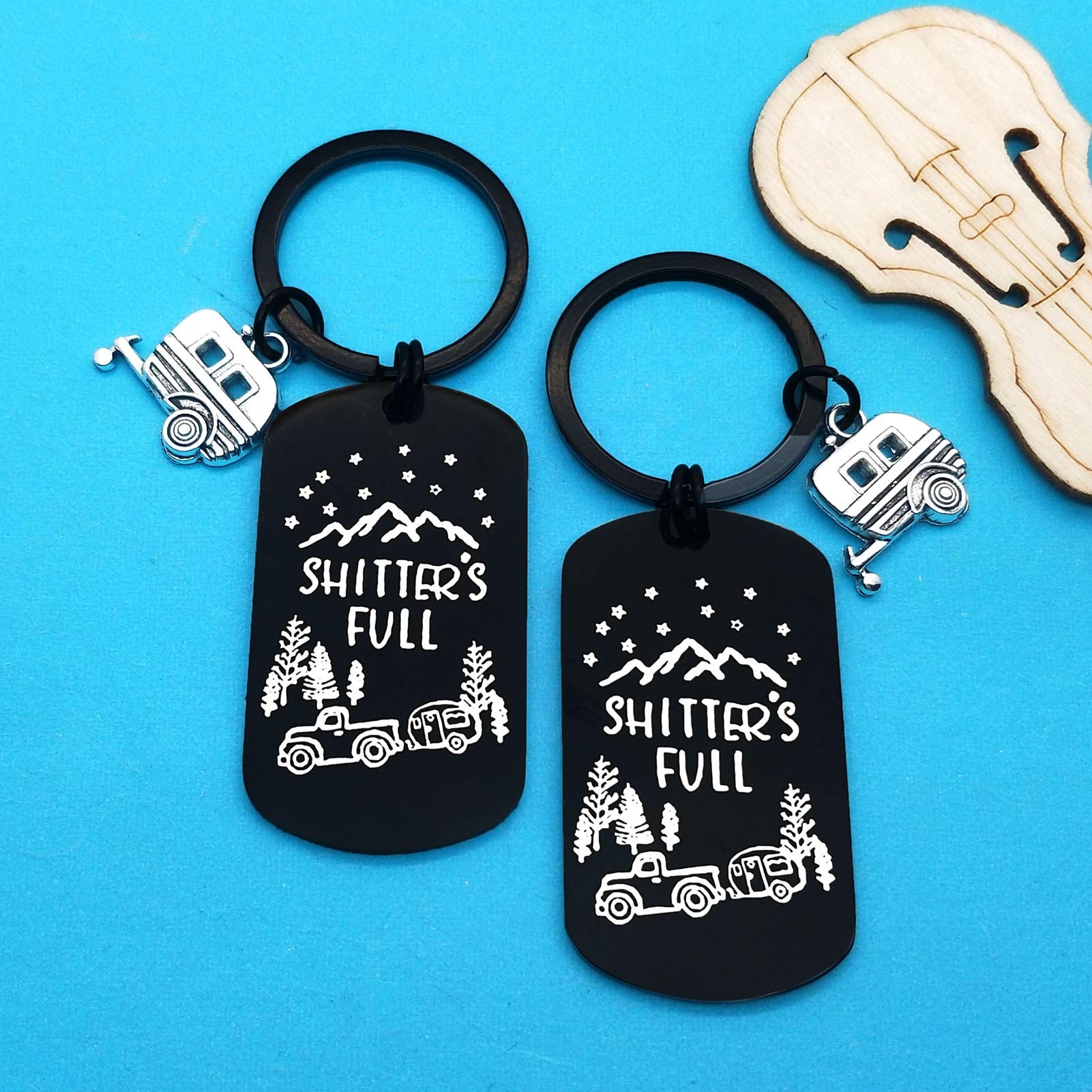 Xiahuyu 2pcs Happy Camper Keychain Set - RV & Trailer Keychains for Men & Women - Perfect Camping Gifts for Outdoor Enthusiasts - Ideal for Camping Trips, RV Adventures & Outdoor Activities