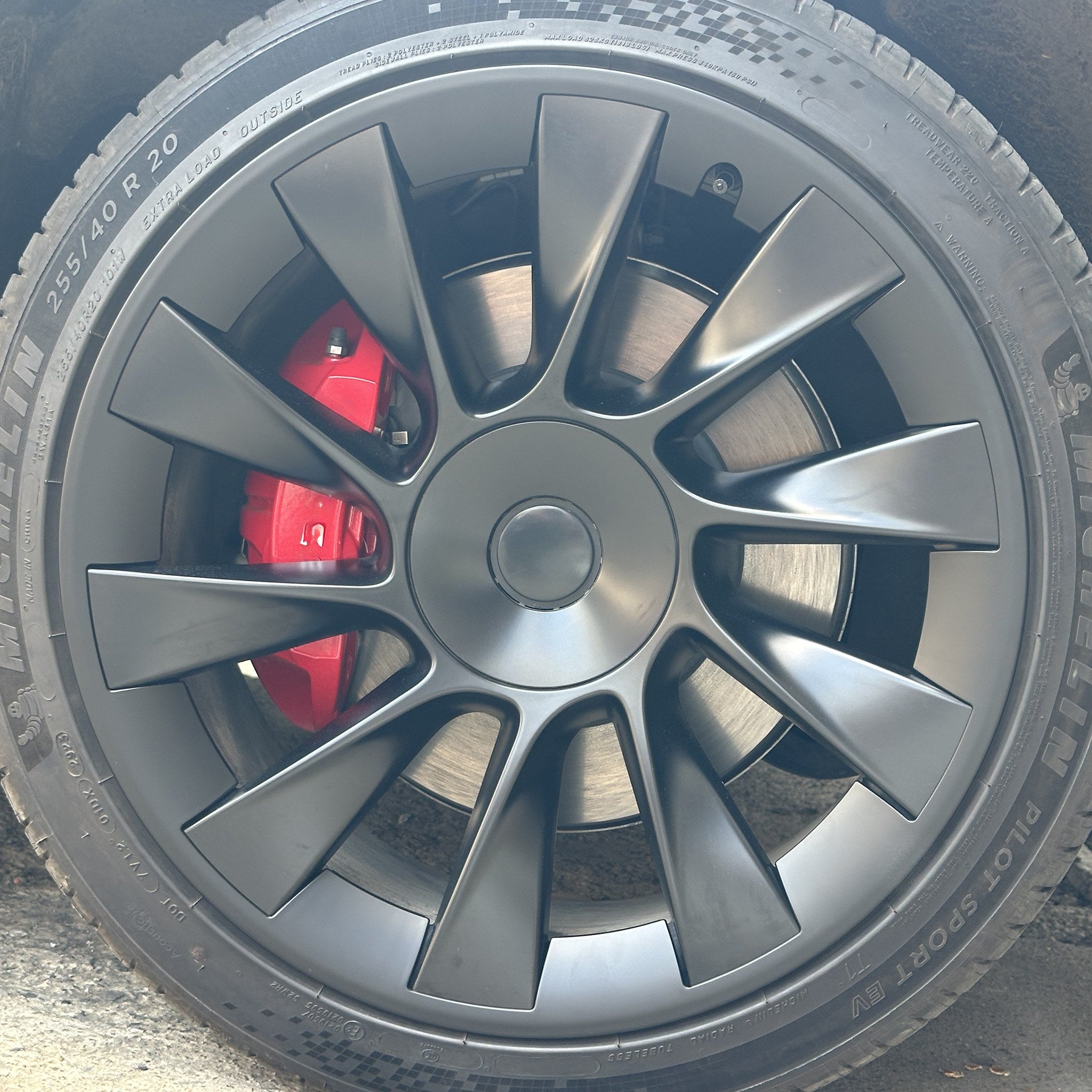 Tesla Model Y 20'' Induction Wheels Rim Protector - Durable Alloy Wheel Guards for Enhanced Protection & Style | Perfect for Daily Commuting & Road Trips