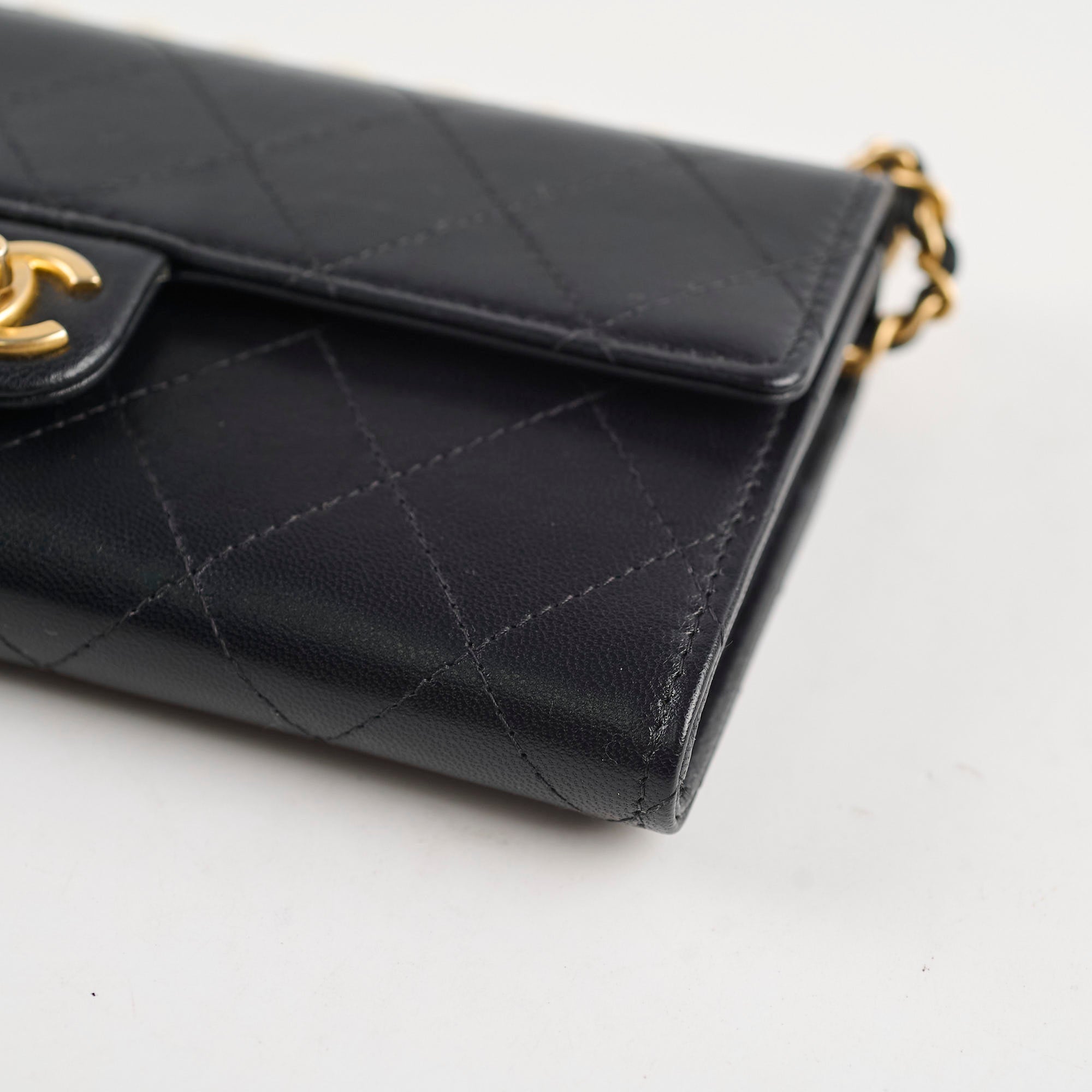 Chanel Black Pearl Wallet On Chain - Luxury Crossbody Bag for Women, Perfect for Evening Parties & Special Occasions