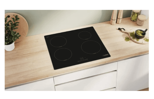 Bosch PUE611BB5J Series 4 60cm Induction Cooktop with MMB6141B Vita Power Blender (1200W, Black) - Perfect for Modern Kitchens & Smoothie Making