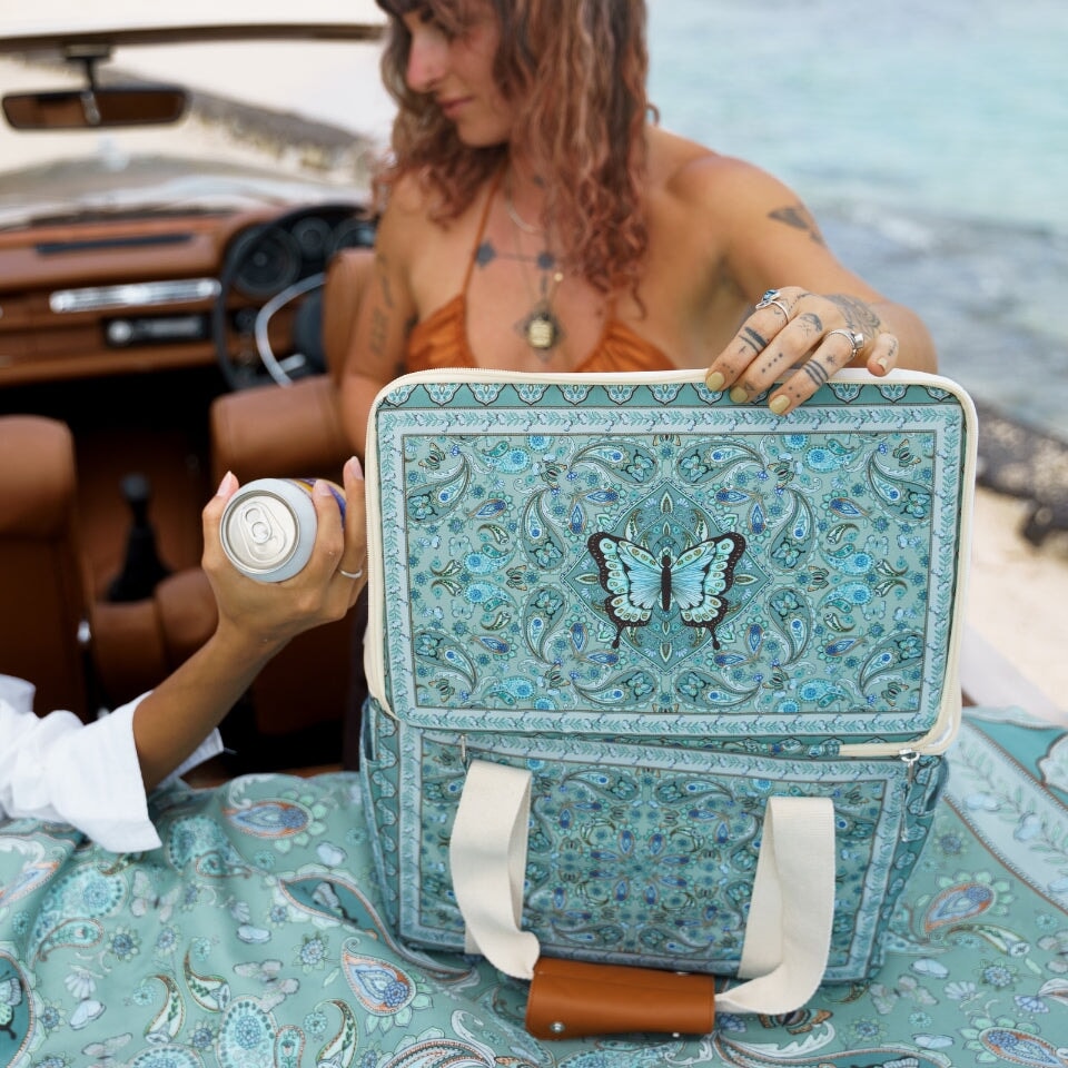 Butterfly Effect Insulated Cooler Bag - Portable Picnic, Beach, Camping & Outdoor Food Storage - Leakproof & Durable for Drinks, Lunch & Groceries