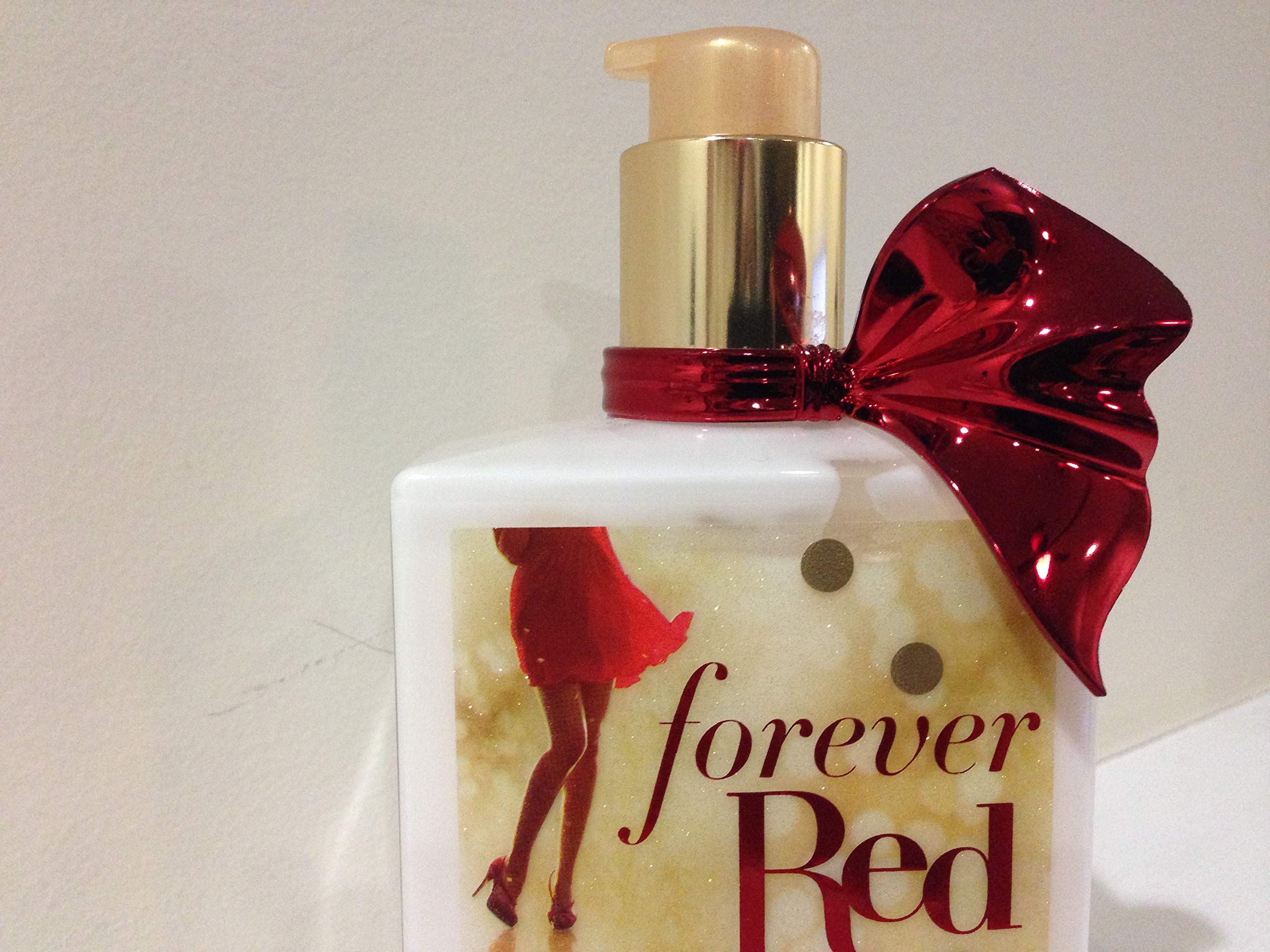 Bath & Body Works Forever Red Perfumed Body Lotion - 10 oz Full Size Moisturizing Cream with Luxurious Floral Scent | Discontinued Fragrance for Women | Perfect for Date Nights & Special Occasions