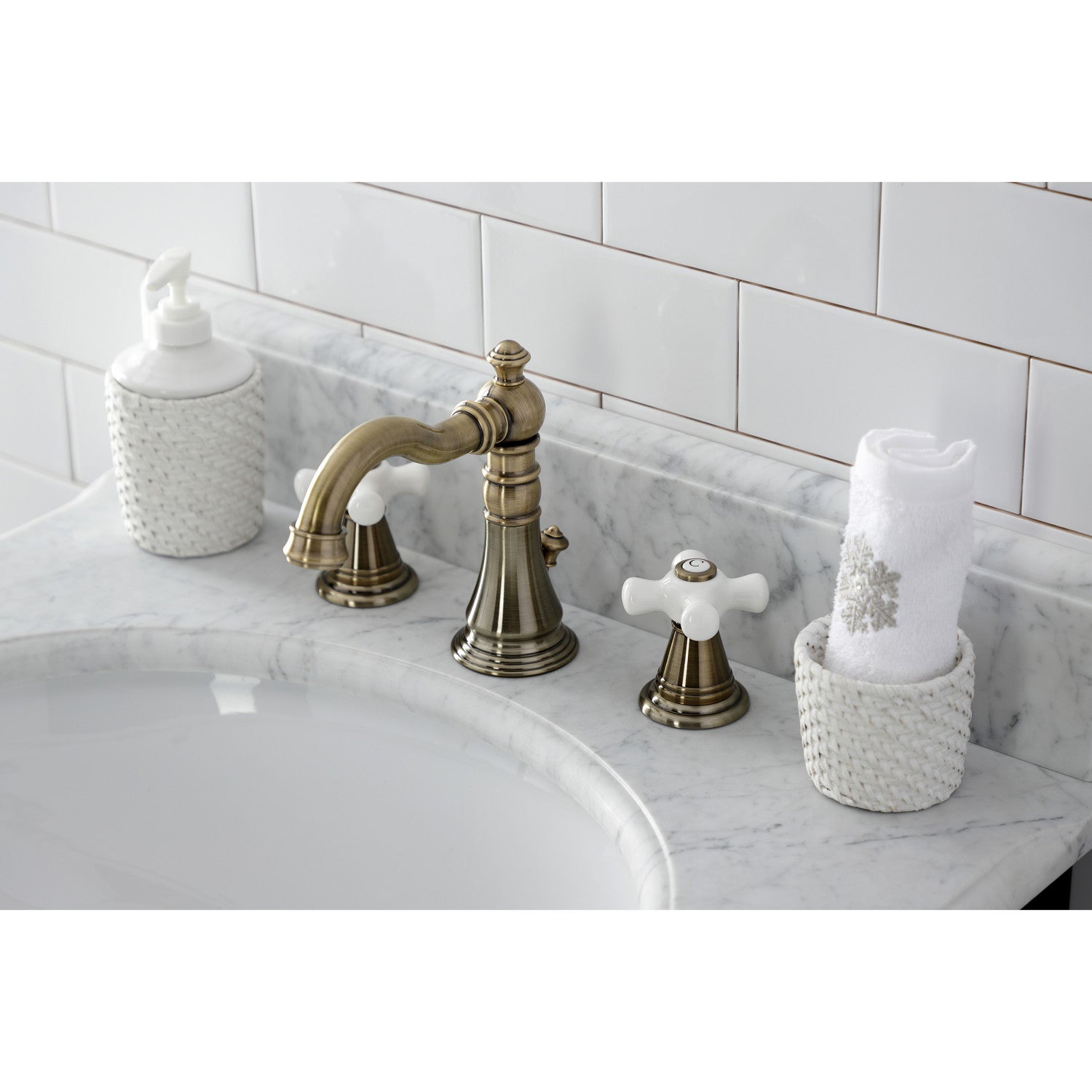 American Classic FSC19733APX 3-Hole Widespread Bathroom Faucet with Brass Pop-Up Drain - Antique Brass Finish - Perfect for Vintage Style Bathroom Renovations & Modern Home Upgrades