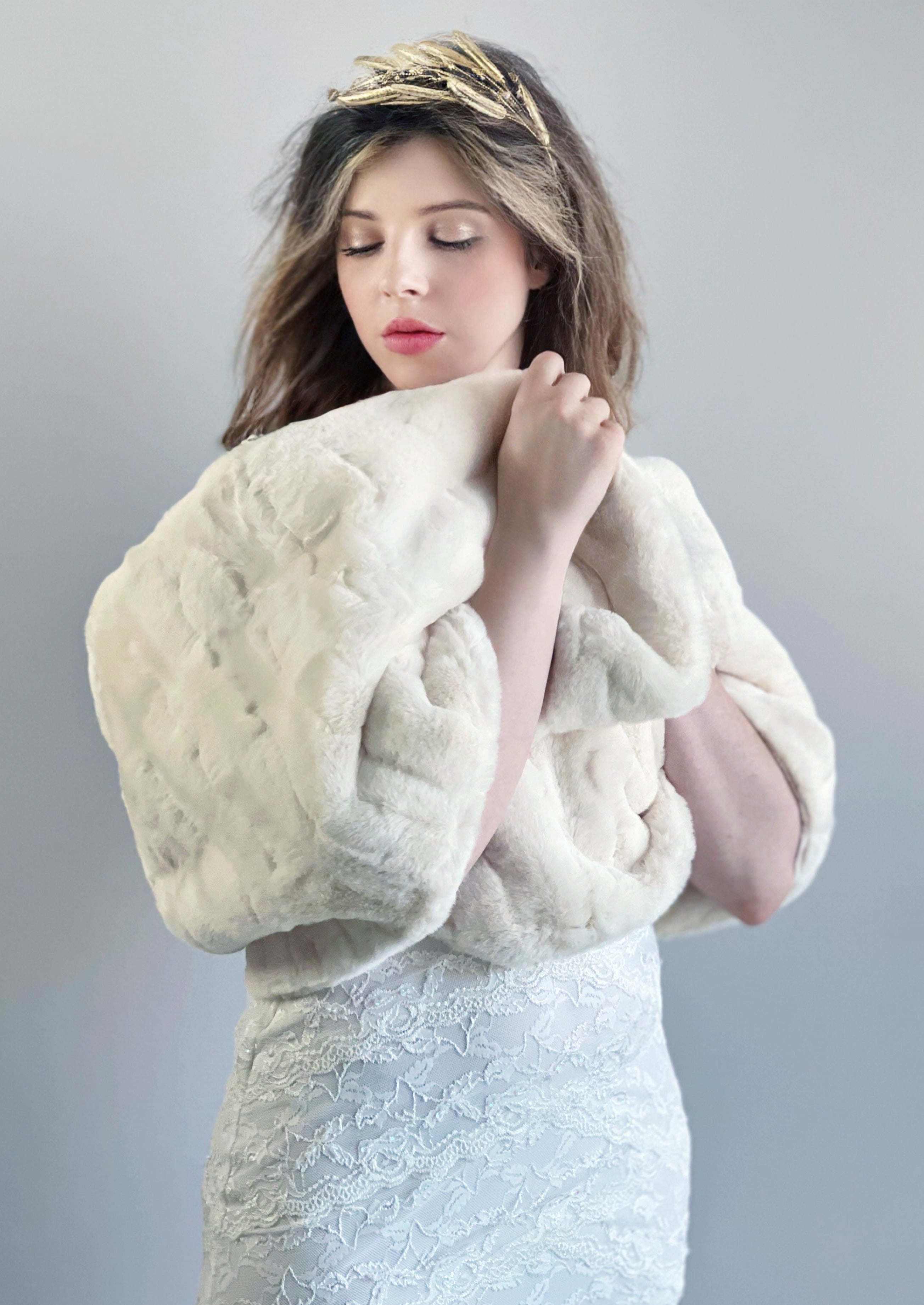 Beige Double-Sided Fur Shawl (Jenny Brw04) - Soft Winter Wrap for Women, Cozy Fashion Scarf for Outdoors & Parties