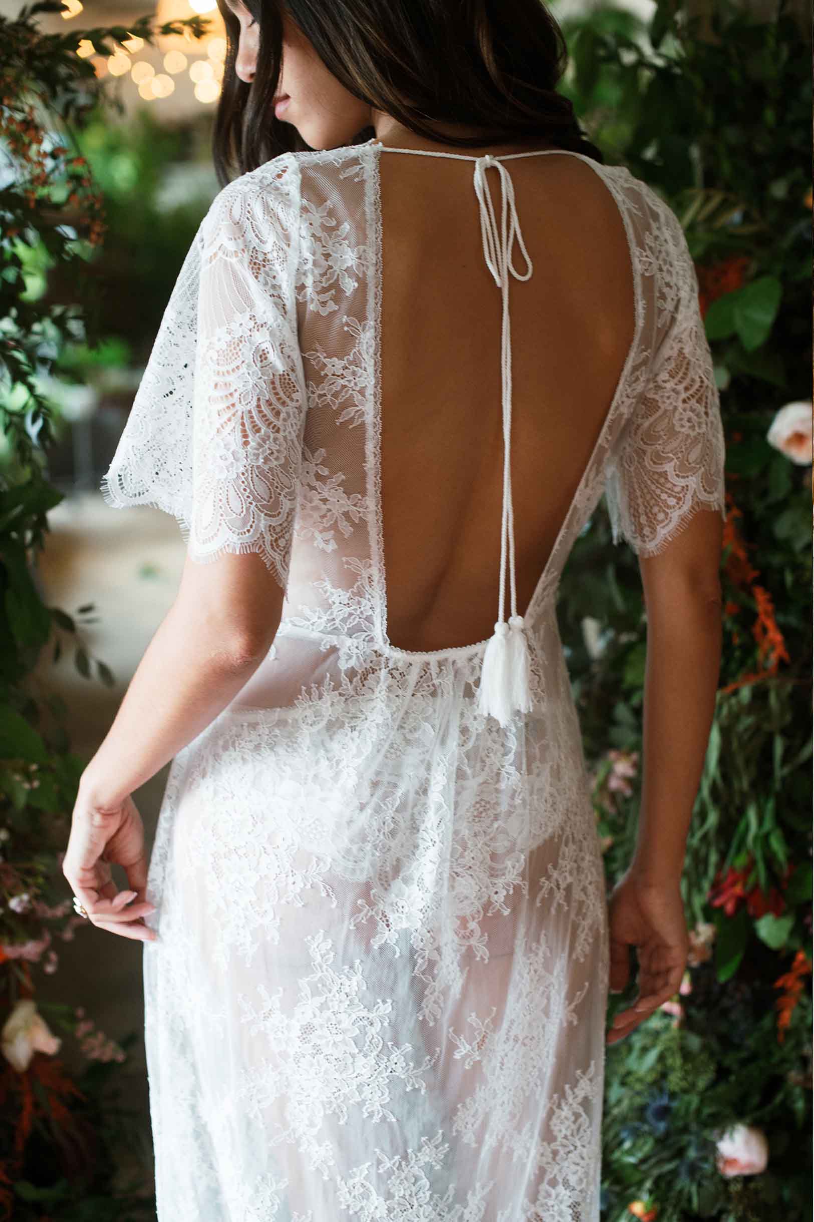 Ivory Harlow Lace Robe - Elegant Women's Lace Kimono Bathrobe for Spa, Bridal Shower & Boudoir Photography
