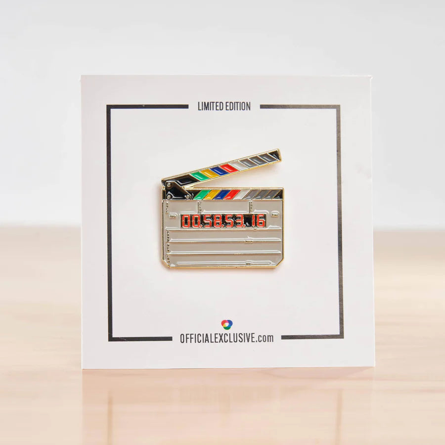 Gold Clapperboard Pin - Perfect for Film Enthusiasts, Directors & Movie Lovers - Great for Gifts, Costume Accessories & Collectibles