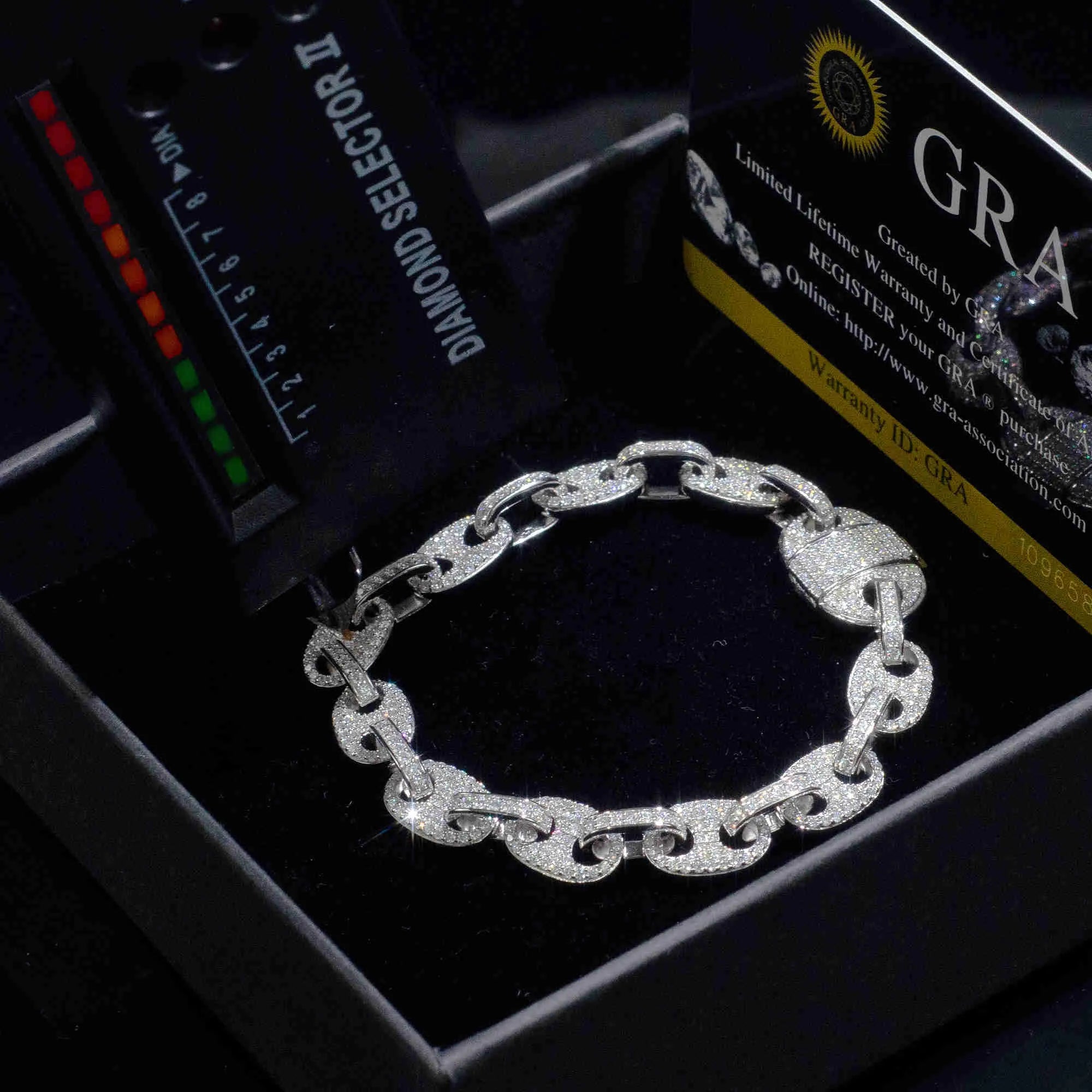 8 Carat Diamond-Cut Moissanite Tennis Bracelet for Women - Elegant & Sparkling Jewelry for Weddings, Parties & Special Occasions