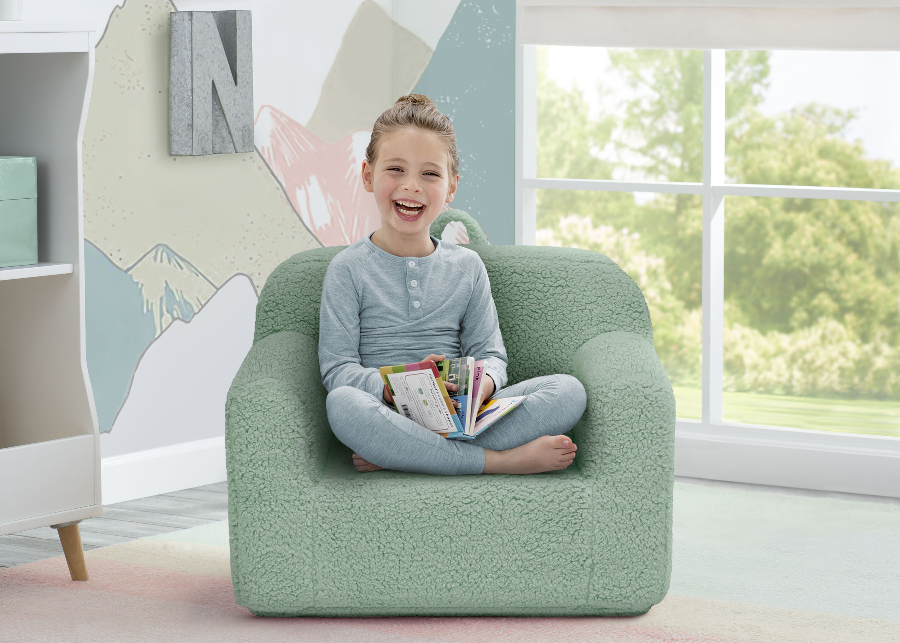 Cozy Sherpa Chair for Kids - Soft & Warm Children's Lounge Chair - Perfect for Reading, Gaming & Relaxing in Bedroom or Playroom