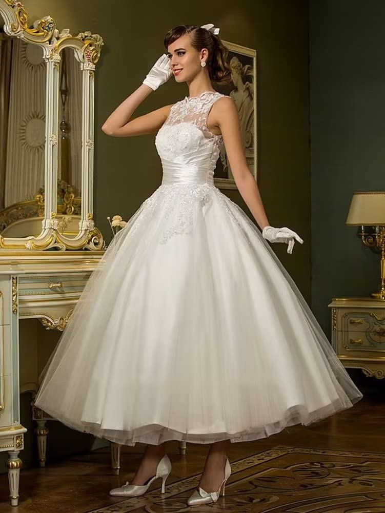 Elegant V-Neck Chiffon Knee-Length Wedding Dress with Sleeves for Brides - Perfect for Beach, Garden & Casual Weddings