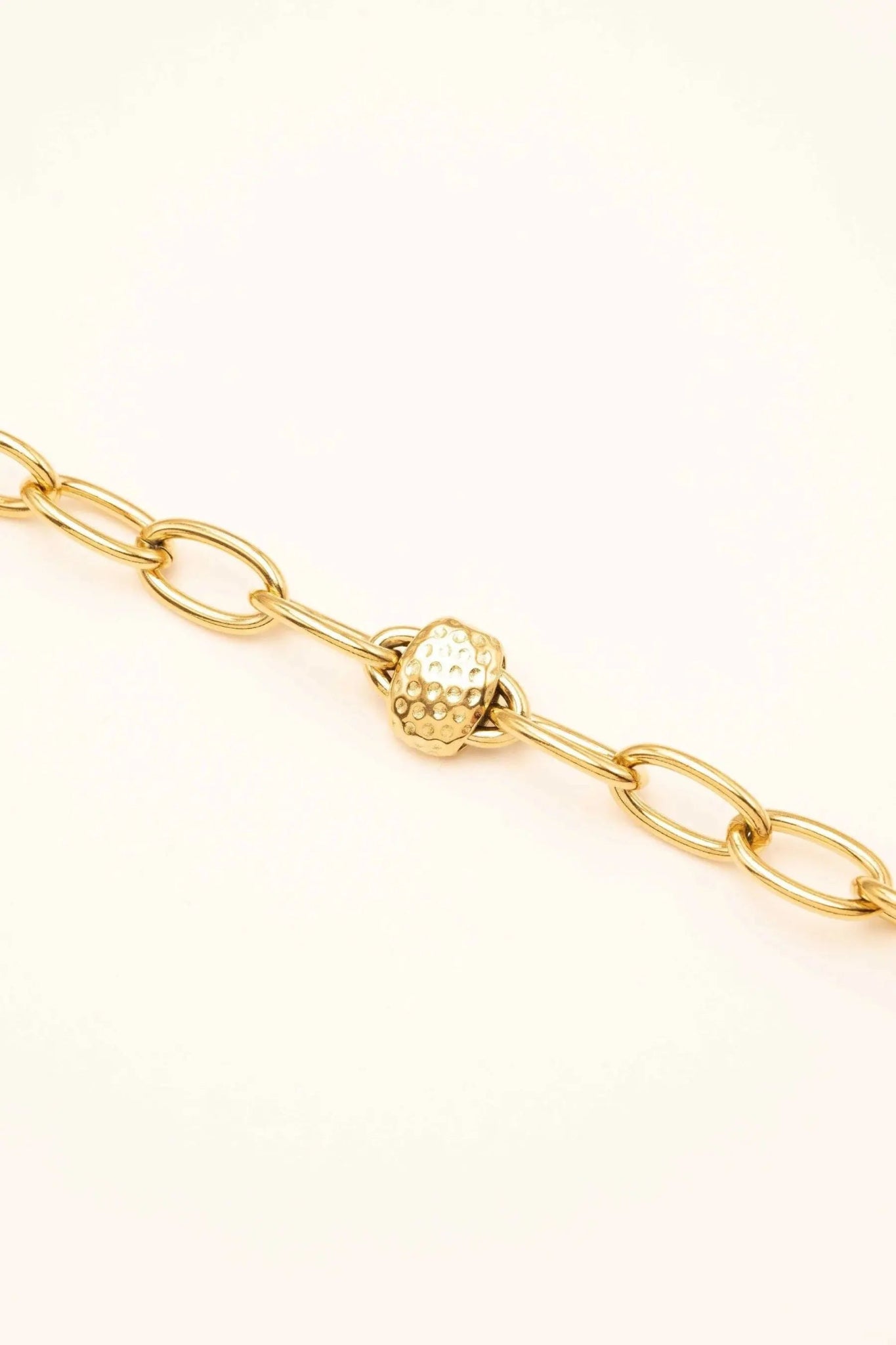 Bailyne Stainless Steel Bracelet – Elegant & Minimalist Jewelry for Women | Perfect for Everyday Wear, Gifts & Special Occasions