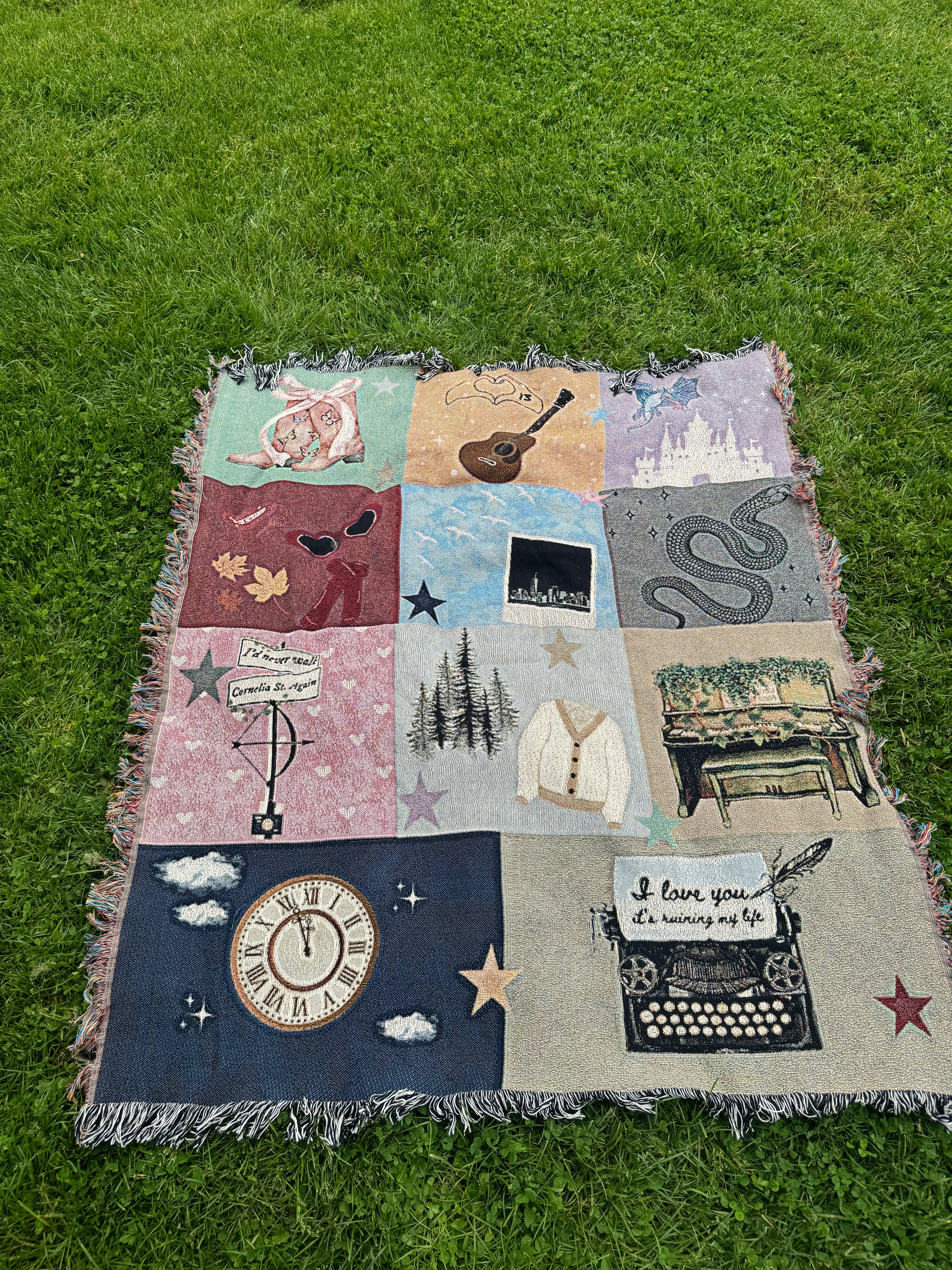 Cozy Eras Woven Blanket - Soft & Durable Throw for Couch, Bed, and Outdoor Use - Perfect for Home Decor, Camping, and Gifts