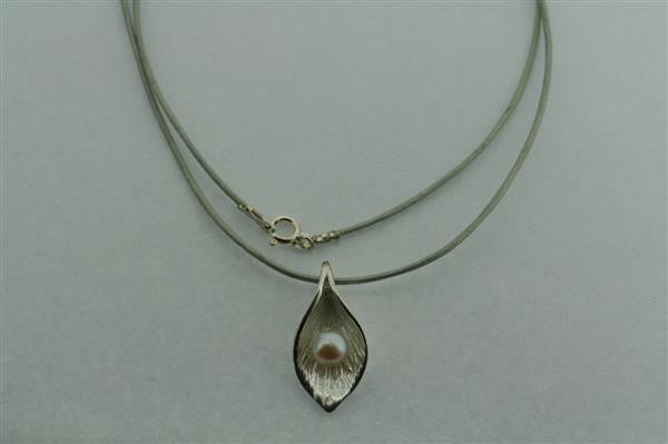 Elegant White Pearl and Sterling Silver Leaf Necklace - Perfect for Weddings, Parties & Everyday Wear
