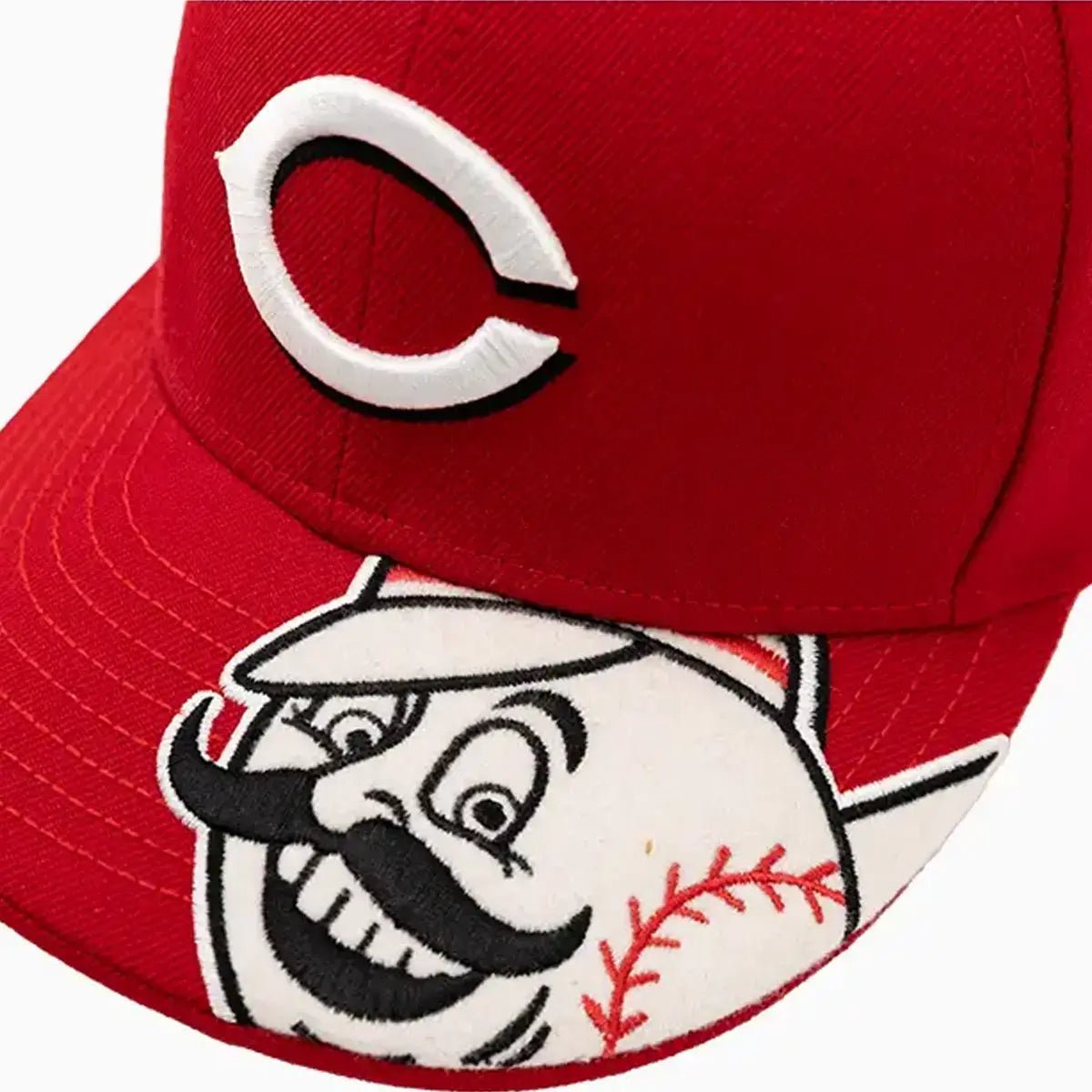 Official Cincinnati Reds MLB 59FIFTY Fitted Baseball Cap - Adjustable Snapback Hat for Men & Women - Perfect for Games, Tailgating & Fan Gear