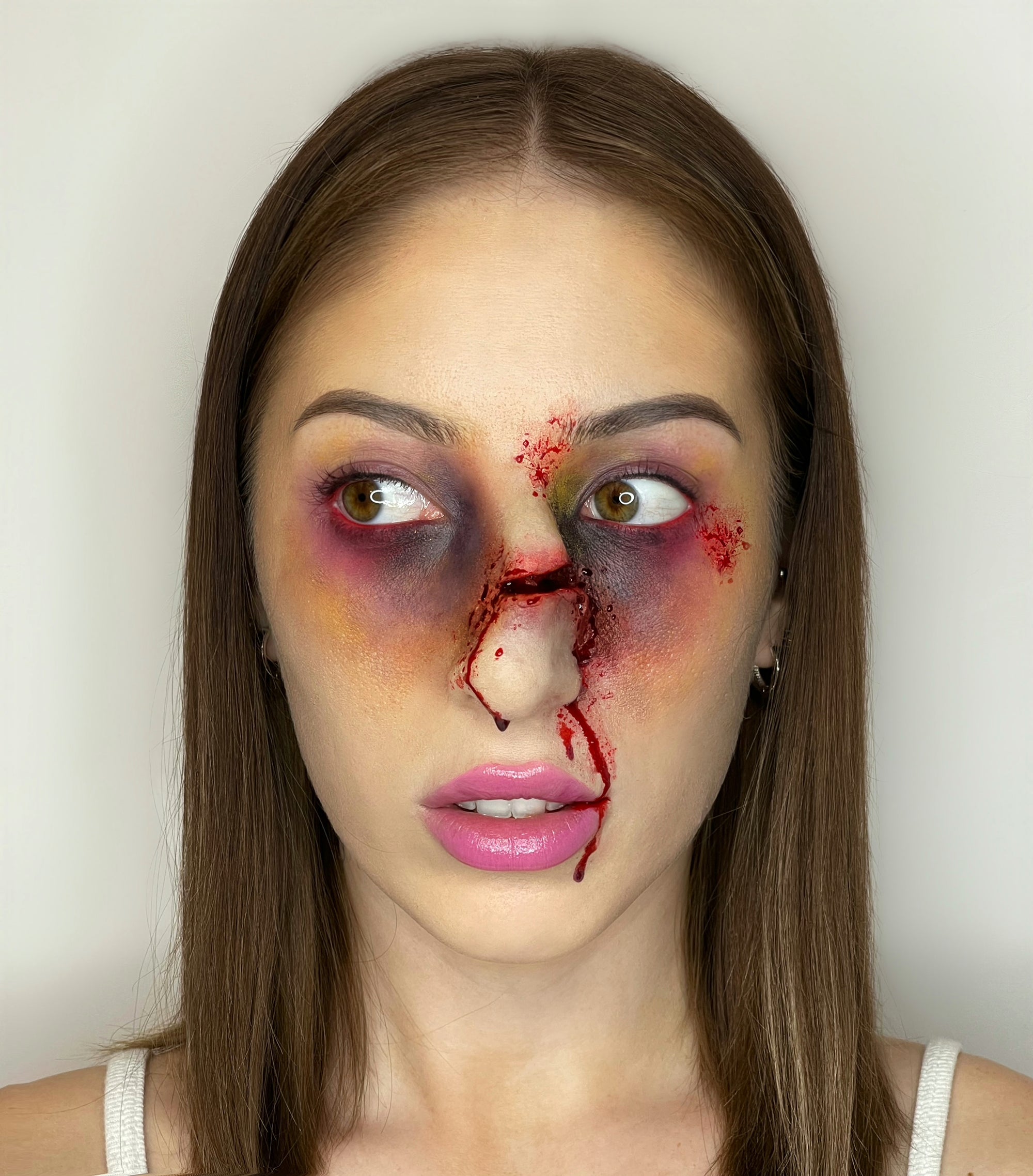Graftobian Special FX Trauma Pro Makeup Kit - Professional Halloween, Cosplay & Movie Special Effects Makeup Set for Wounds, Scars & Bruises - Perfect for Theatrical, Horror & SFX Artists