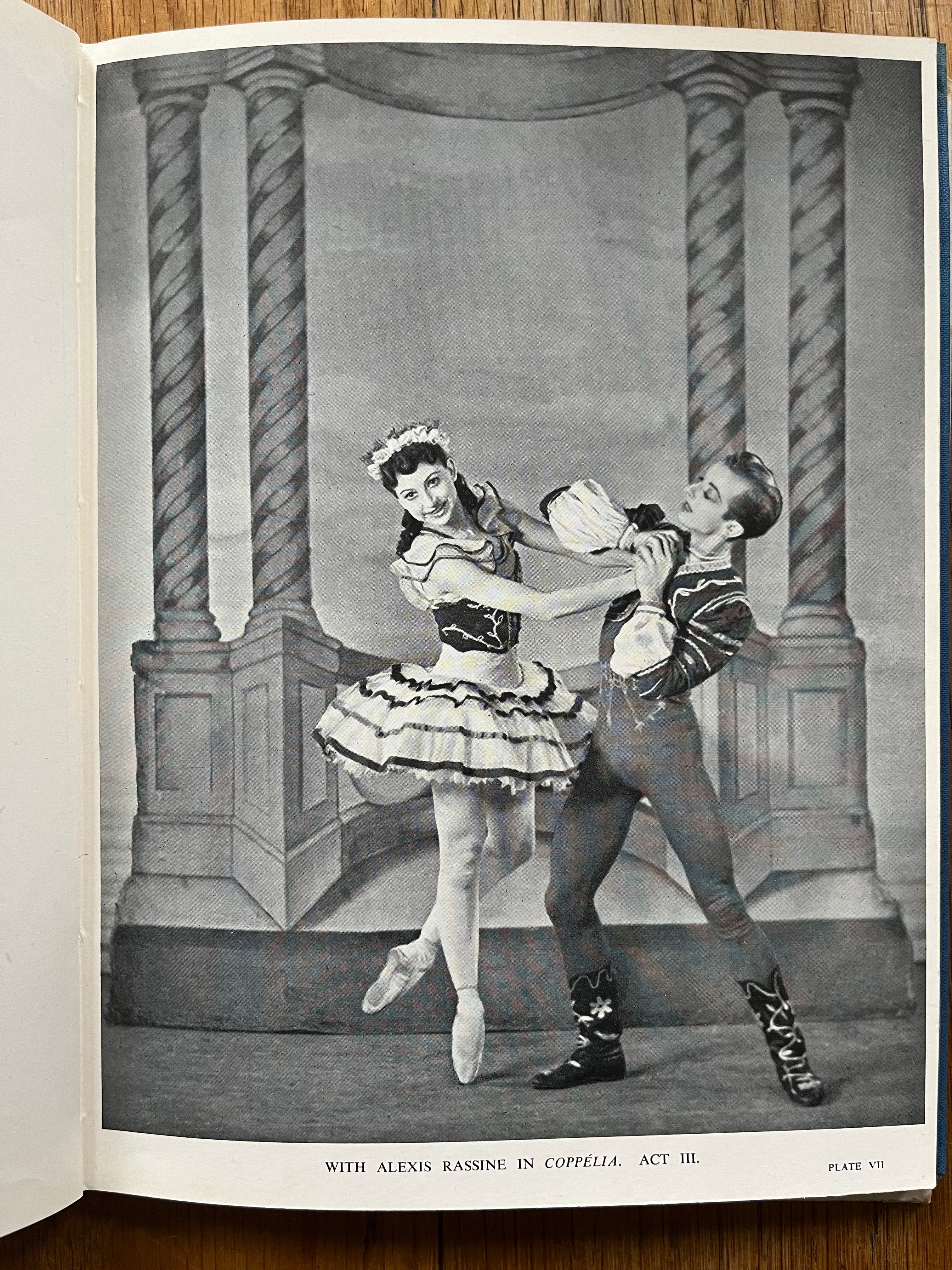 Ballerina Further Studies of Margot Fonteyn - Ballet Dance Book for Advanced Dancers & Teachers - Perfect for Ballet Training, Choreography Inspiration & Dance History Studies