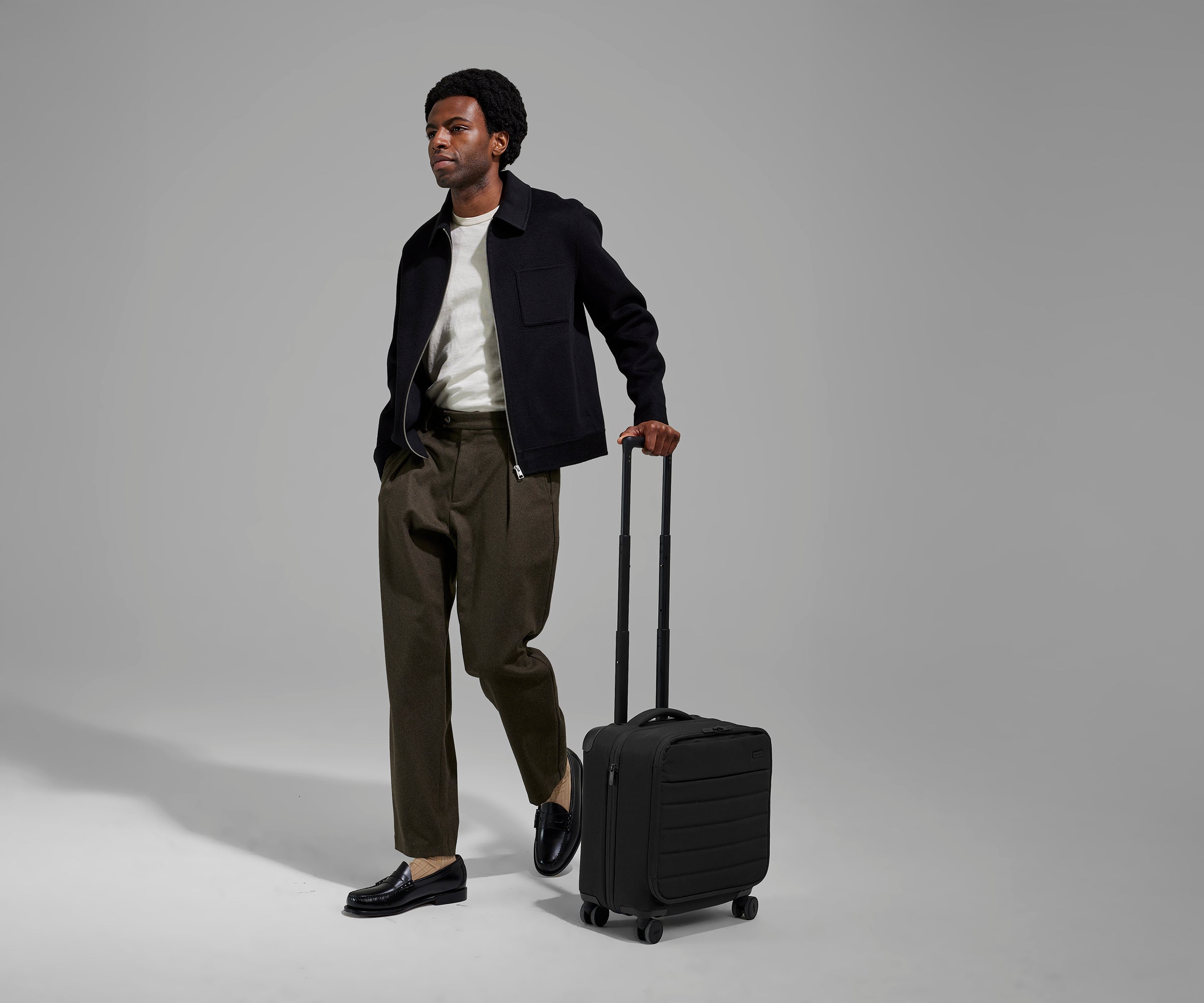 Jet Black Softside Compact Carry On Luggage - Lightweight & Durable for Air Travel, Business Trips & Weekend Getaways