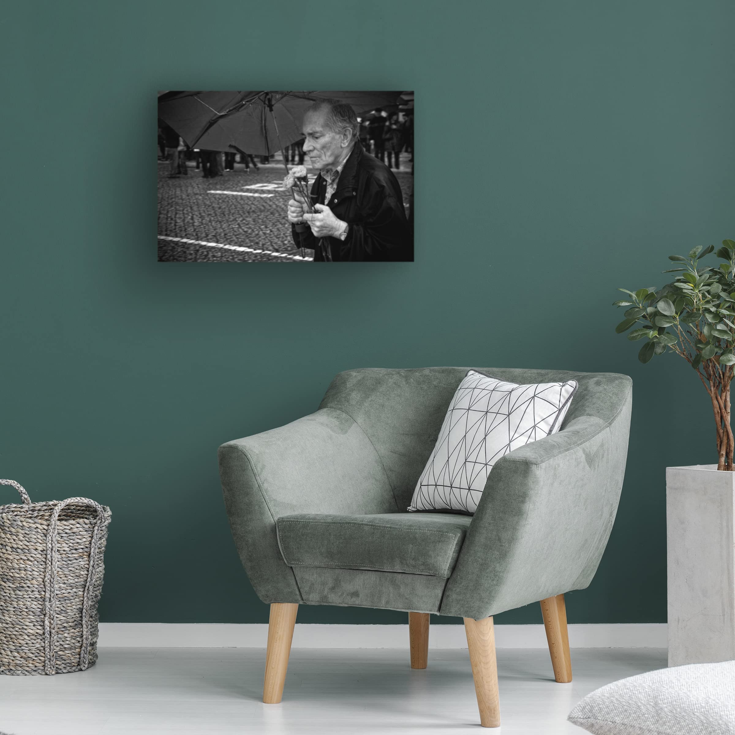 Trademark Fine Art 'Flowers For My Wife' Canvas Wall Art Print by Fernando Alves - Romantic Home Decor for Living Room, Bedroom & Office