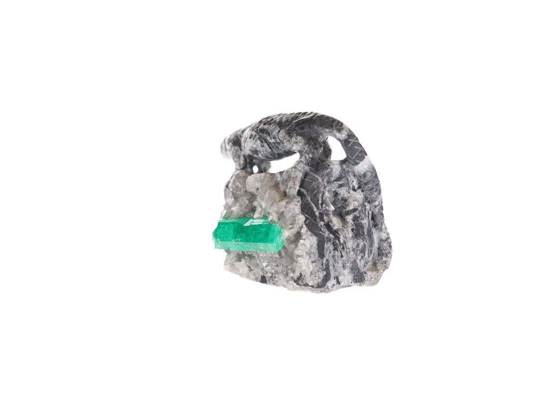 Authentic Colombian Emerald Komodo Dragon Rough Crystal Sculpture - Handcrafted Natural Gemstone Art for Home Decor, Office Display & Meditation Space
