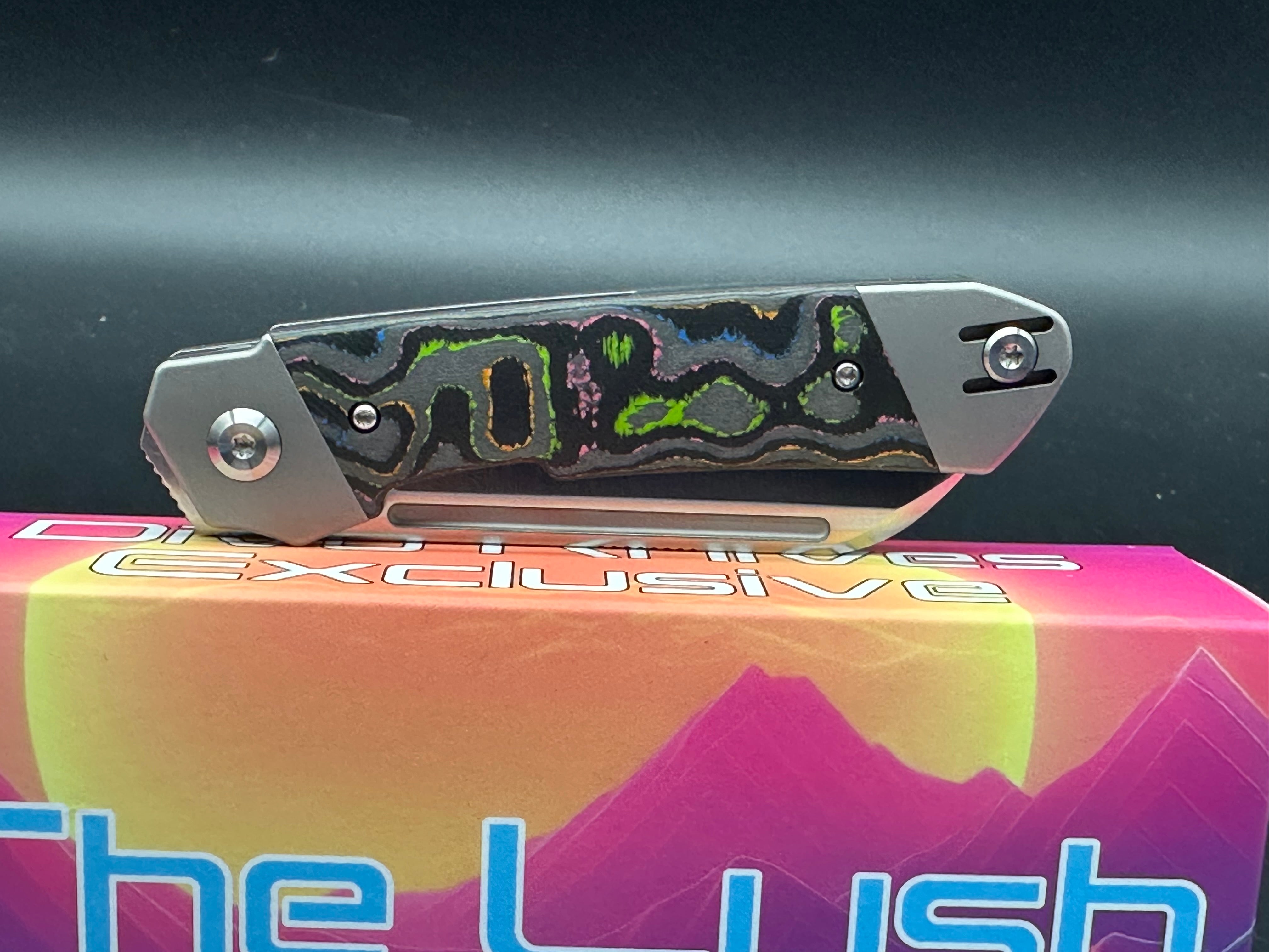 Divo Knives Lush CamoCarbon 80's - Premium Hunting & Outdoor Knife with Carbon Steel Blade - Perfect for Camping, Survival & Bushcraft Adventures