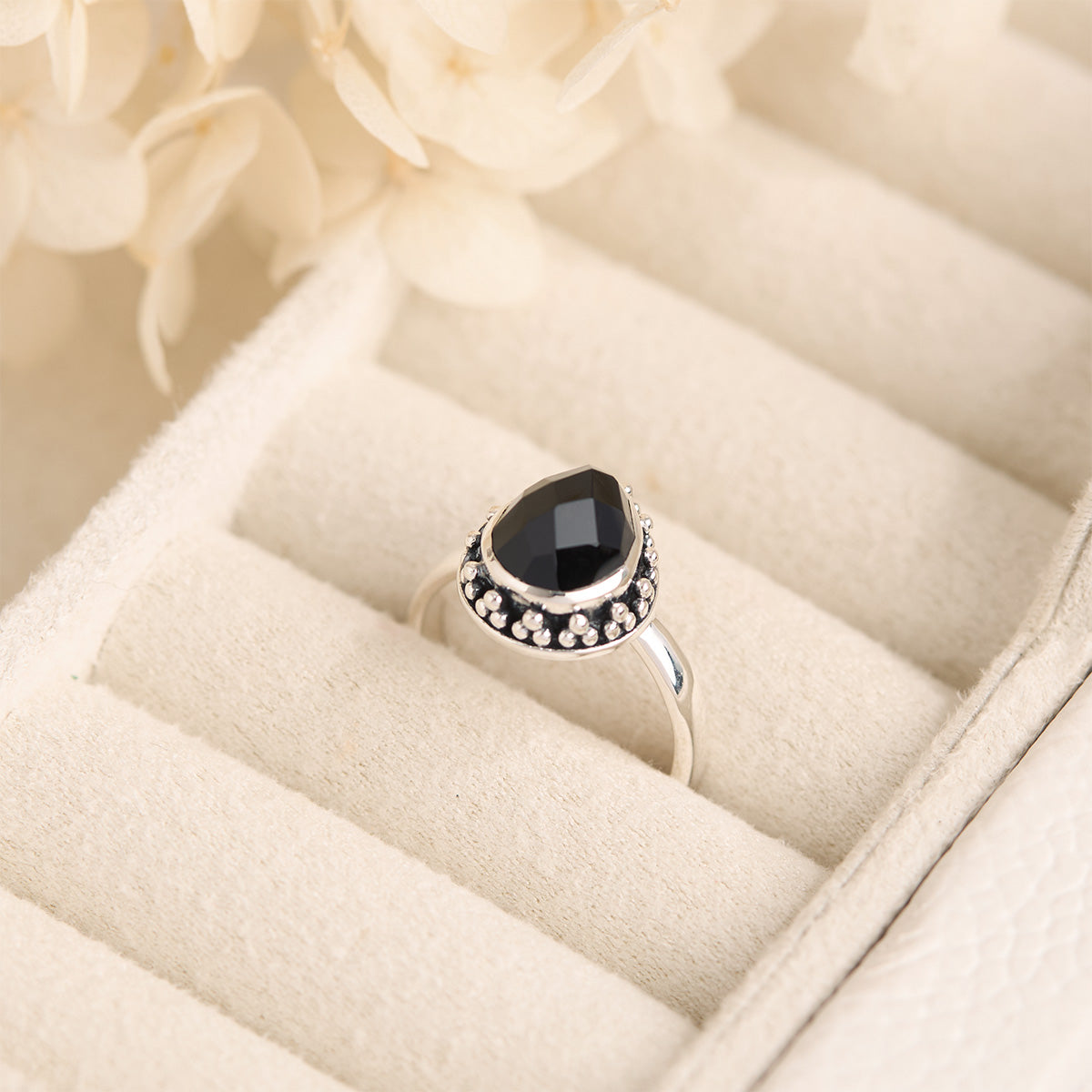 Empyrean Onyx Ring for Men & Women - Elegant Black Onyx Stone Ring - Perfect for Gifts, Weddings & Everyday Wear