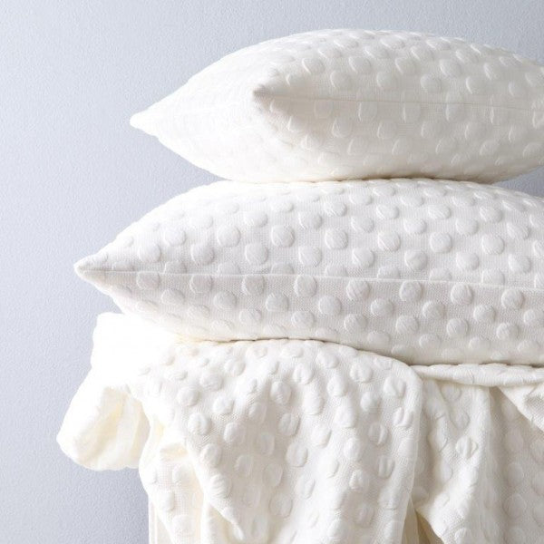 Royal Doulton Habitat White European Pillowcase - Premium Cotton Bedding for Luxury Hotels & Upscale Homes
