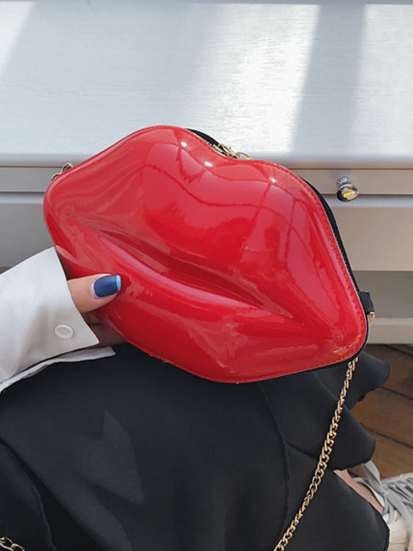 QWINEE Lip Shaped Crossbody Bag for Women - Stylish Shoulder Tote with Zipper Closure | Perfect for Daily Use, Travel, and Fashion Accessories
