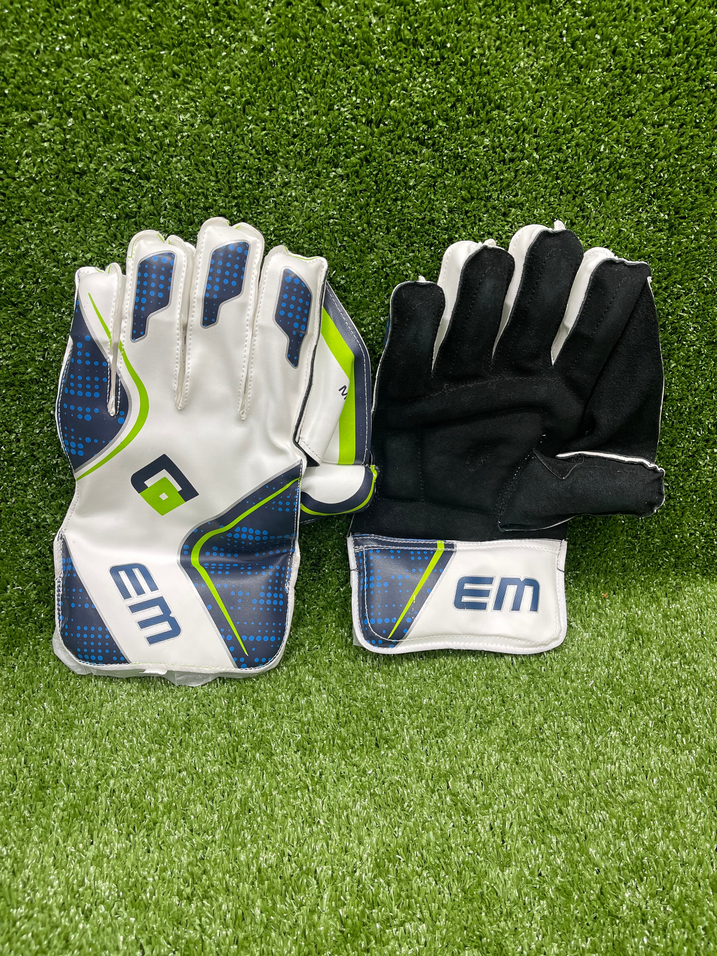 EM Quantum 7.0 Professional Cricket Wicket Keeping Gloves for Adults - Perfect for Wicket Keepers & Fielders in Competitive Matches & Practice Sessions