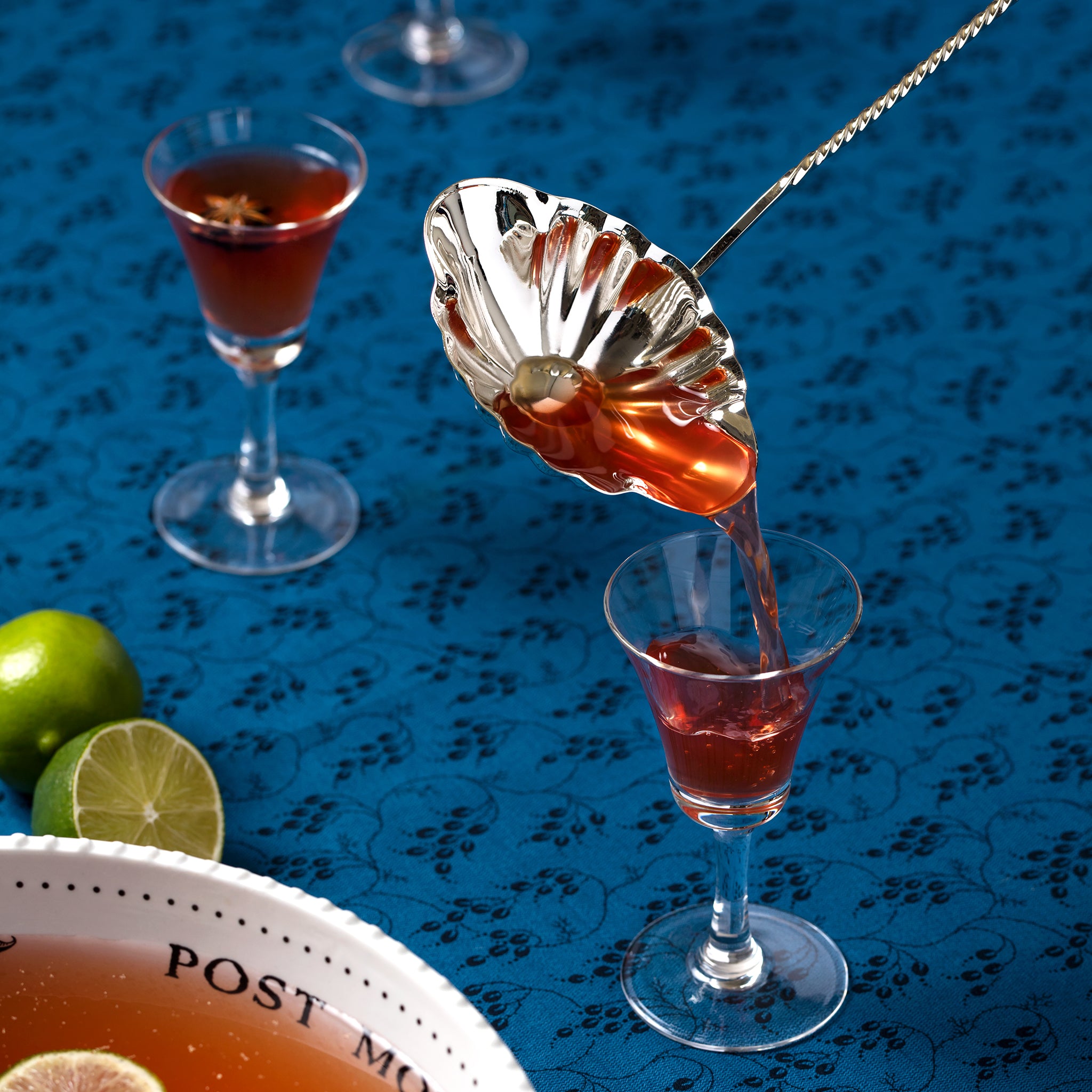 TURENNE™ Silver Plated EPNS Punch Ladle - 15 Inch (38cm) Long, 3oz (90ml) Capacity - Perfect for Serving Cocktails, Punch Bowls, and Party Beverages